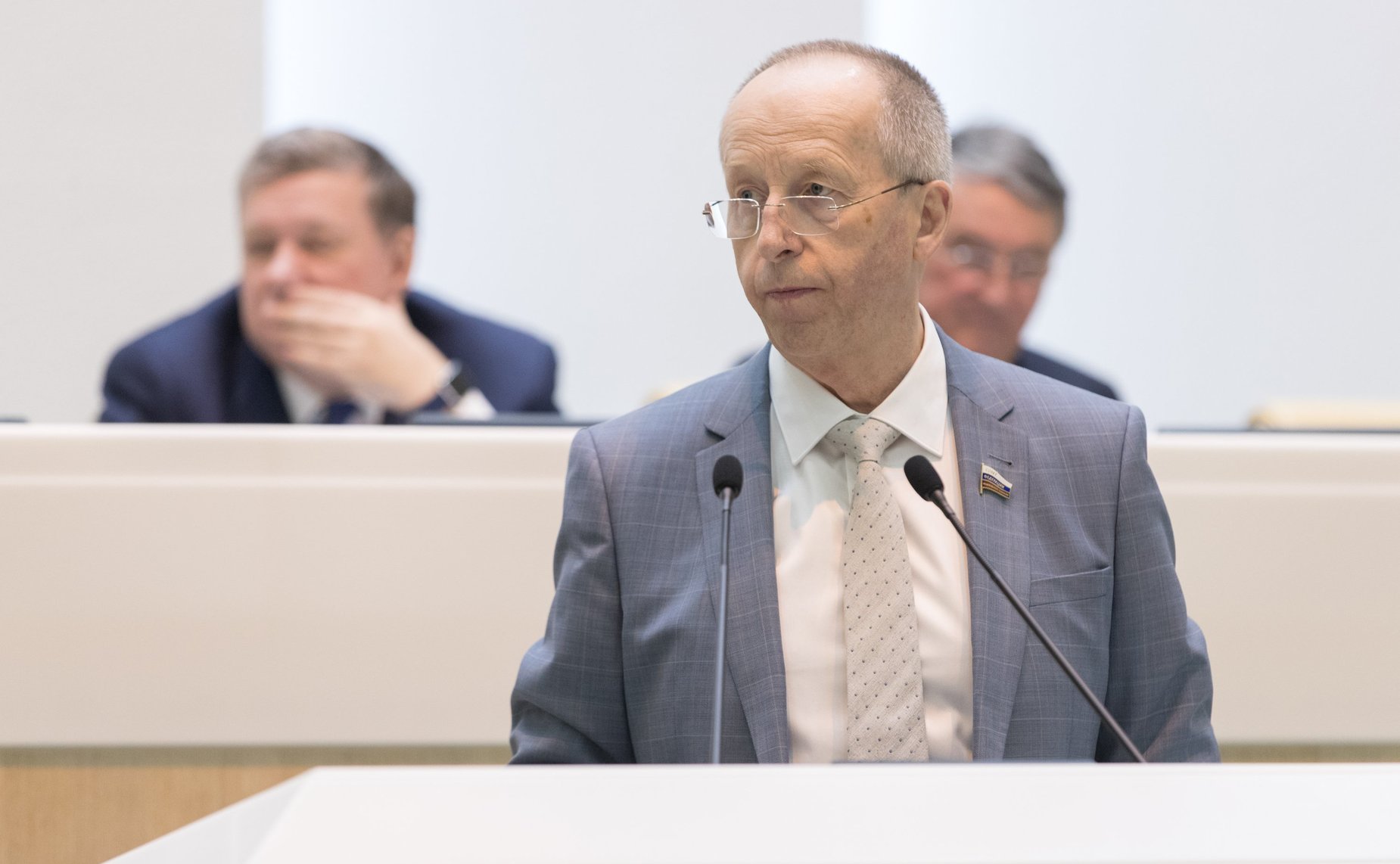 Е. Алексеев