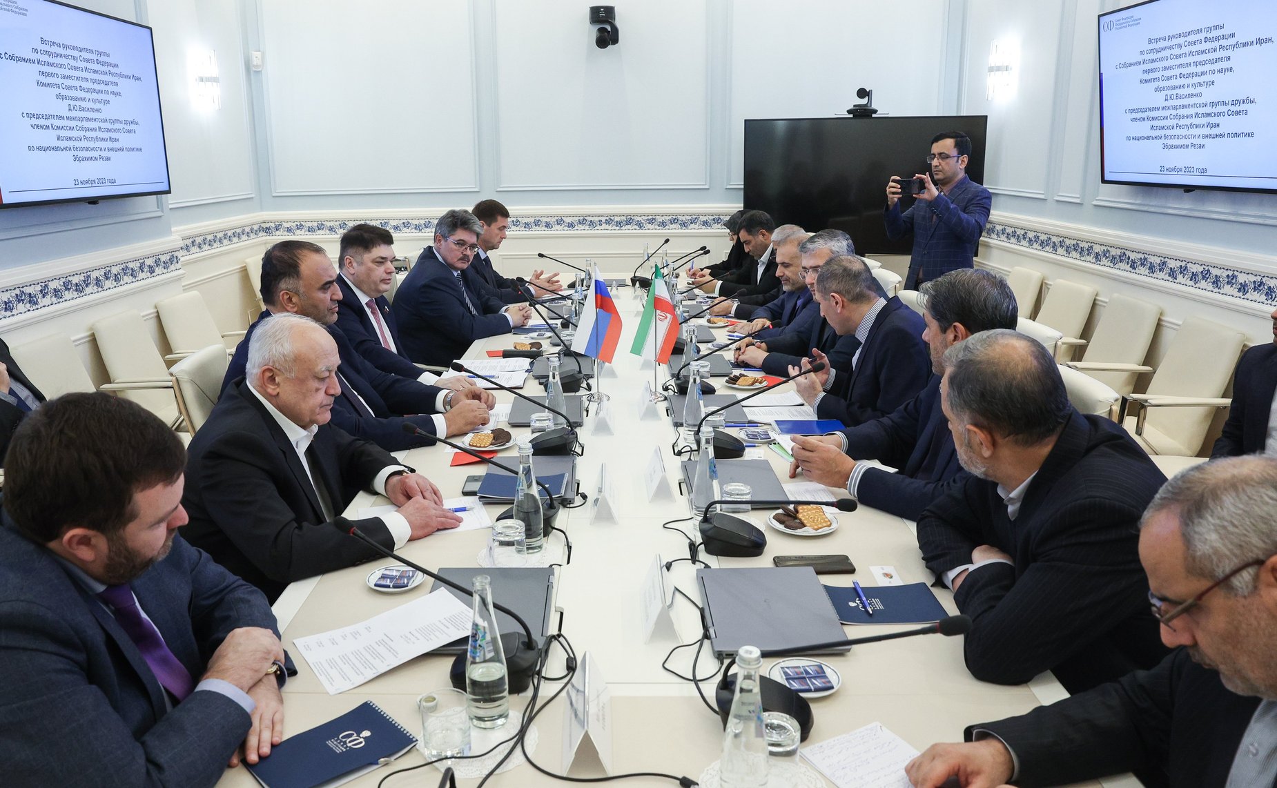 Встреча Дмитрия Василенко с председателем межпарламентской группы дружбы, членом Комиссии Собрания Исламского Совета ИРИ по национальной безопасности и внешней политике Эбрахимом Резаи