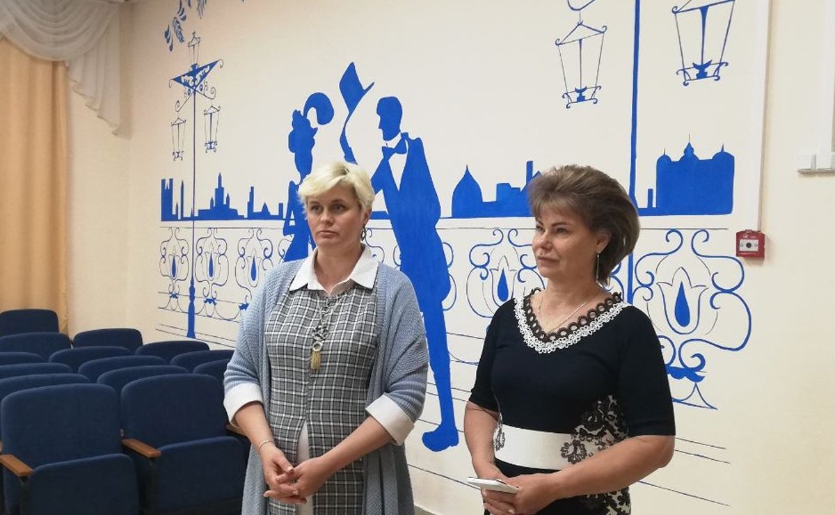 Татьяна Гигель в ходе рабочей командировки по региону встретилась с коллективом Каракокшинской общеобразовательной школы имени Семена Тартыкова