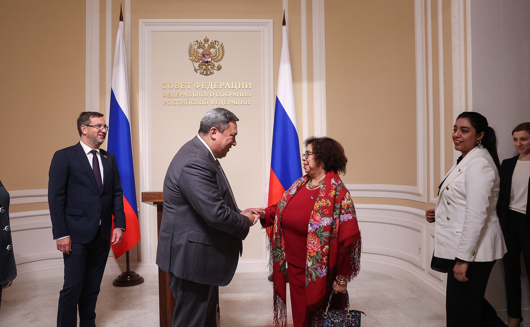 Встреча руководителя группы по сотрудничеству СФ с Национальной ассамблеей Республики Никарагуа Владимира Полетаева с Чрезвычайным и Полномочным Послом Республики Никарагуа в РФ