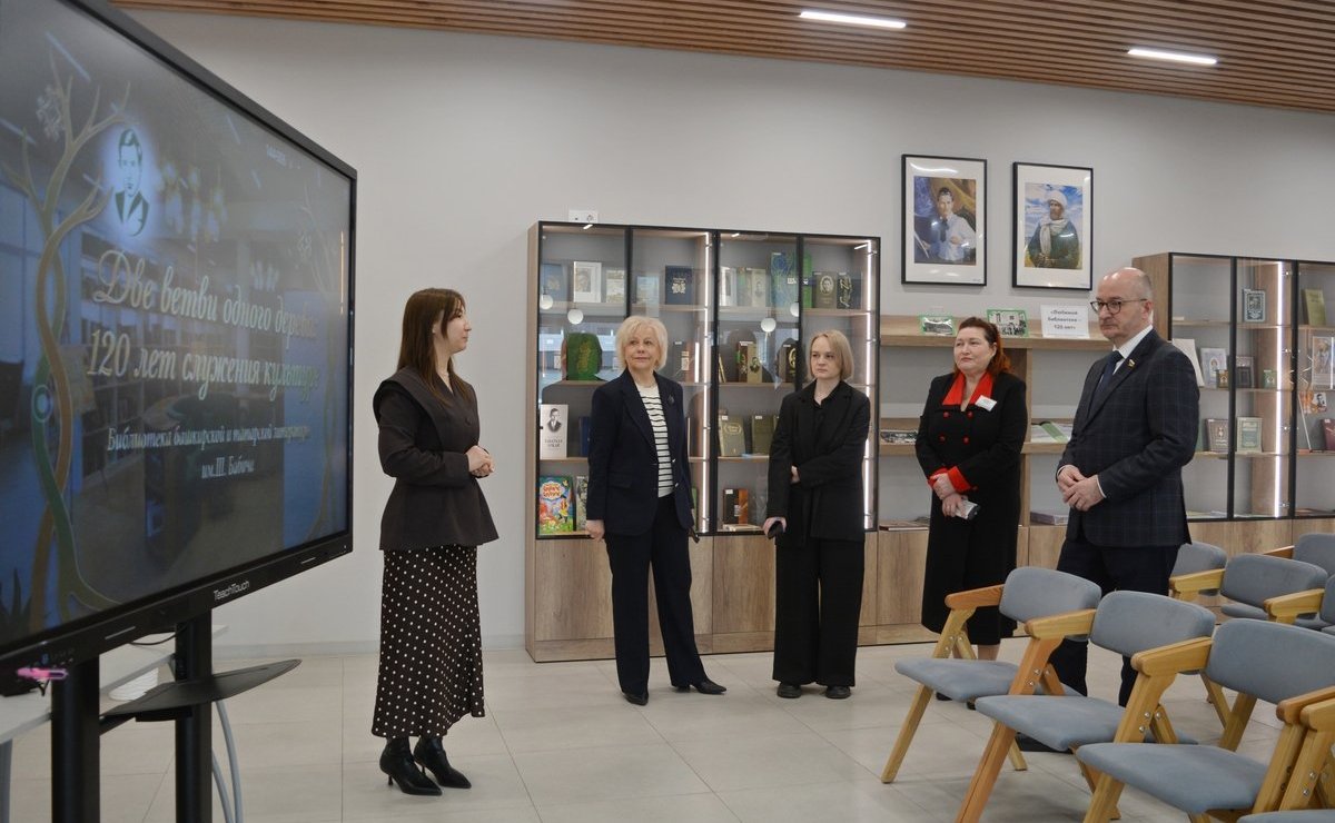 Олег Цепкин посетил модернизированную библиотеку им. Ш. Бабича в Челябинске