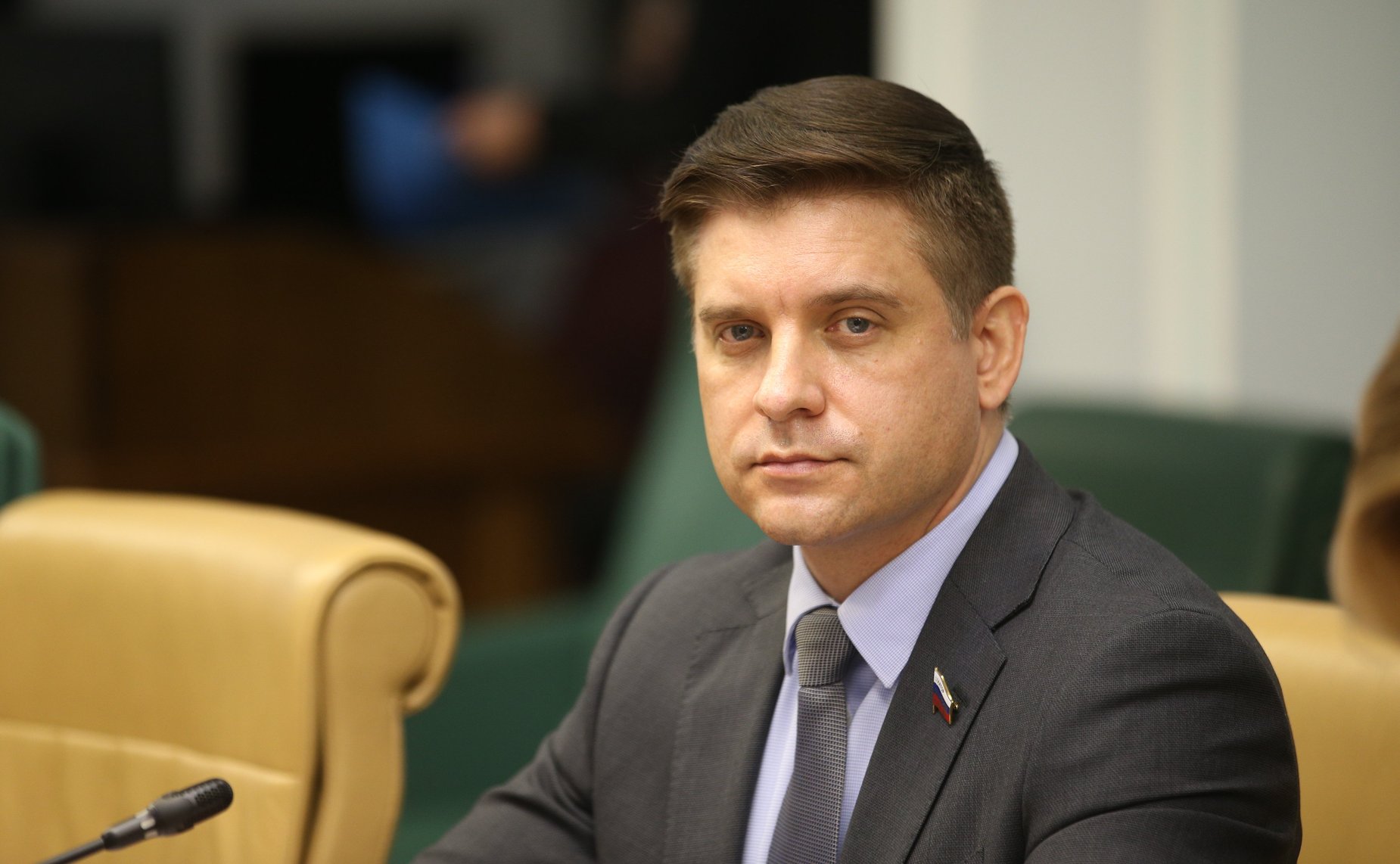 Юрий Архаров