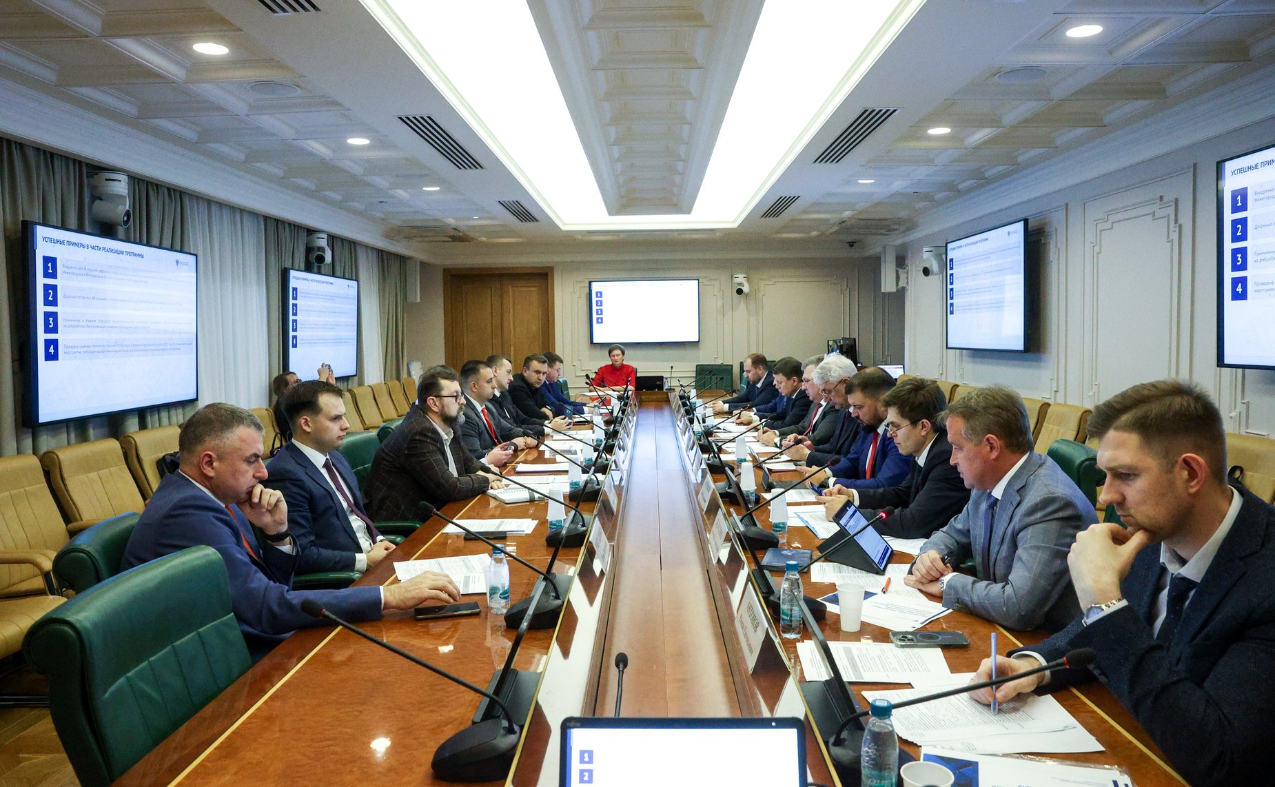 Круглый стол Комитета Совета Федерации по экономической политике «О перспективах обновления инфраструктуры и подвижного состава городского электрического транспорта в субъектах Российской Федерации»