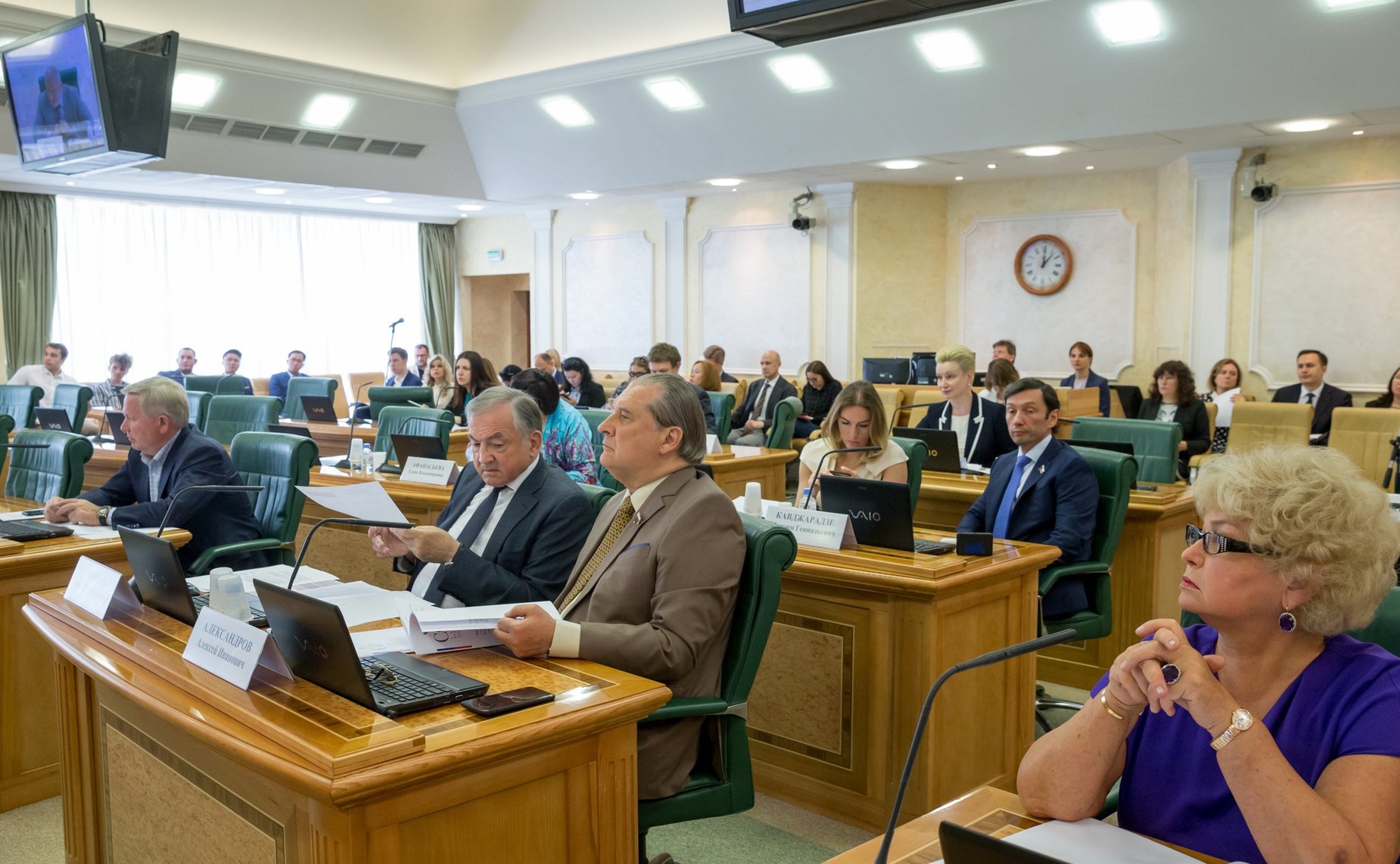 Заседание Комитета СФ по конституционному законодательству и государственному строительству