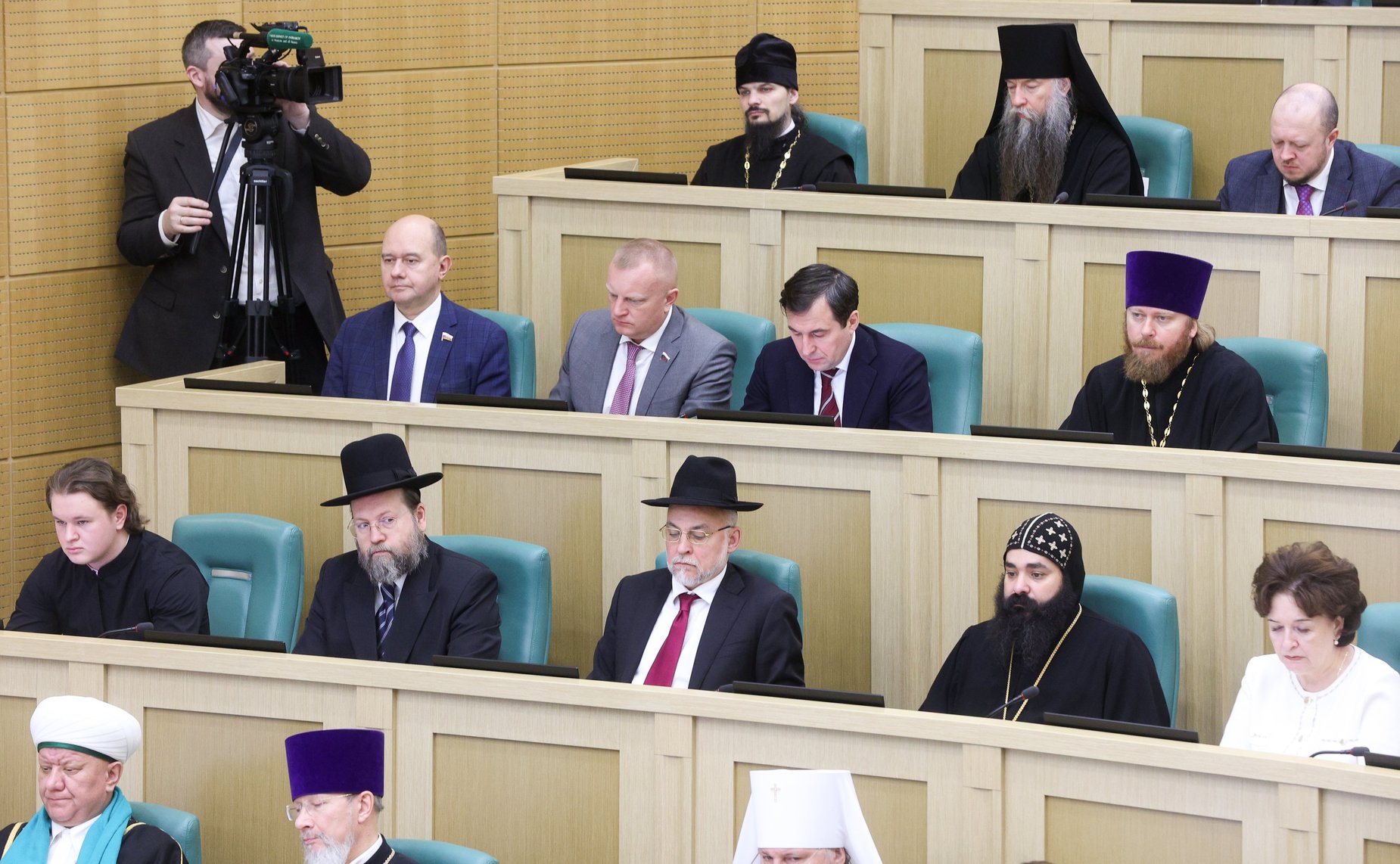 Пленарное заседание XIV Рождественских парламентских встреч