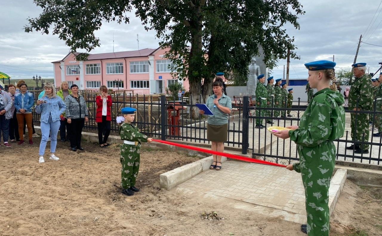 Сергей Михайлов в ходе поездки в регион принял участие в открытии парка Победы в селе Нижние Ключи Нерчинского района