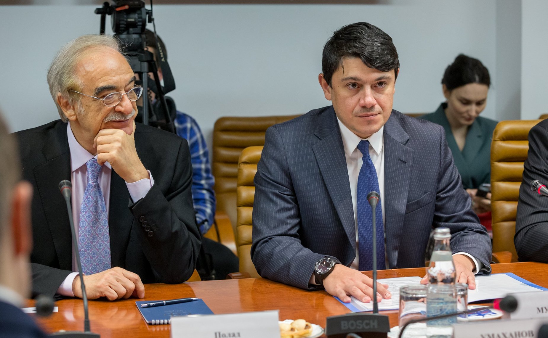 Встреча И. Умаханова с председателем Государственного комитета Азербайджанской Республики по работе с диаспорой Ф. Мурадовым