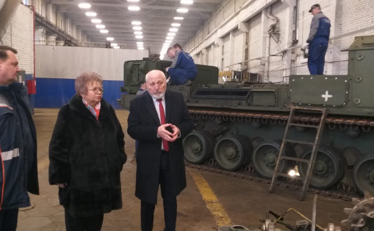 Оксана Хлякина в ходе рабочей поездки в регион посетила Липецкий механический завод (ЛМЗ)