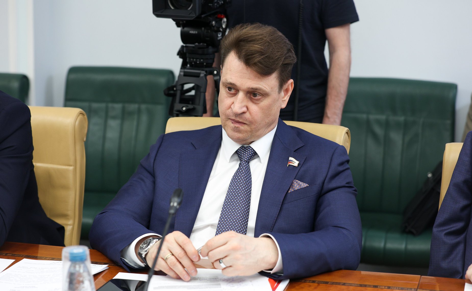 Олег Голов
