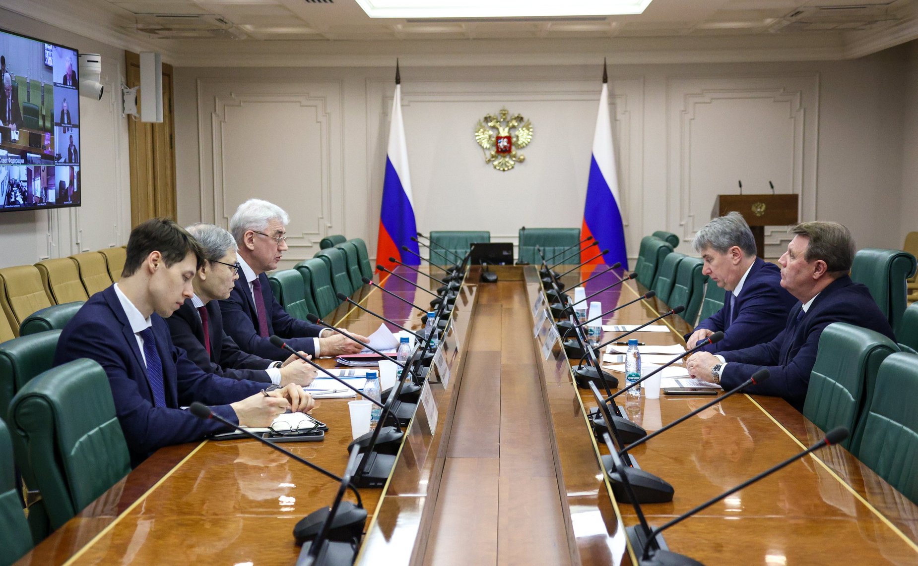 Совещание «Активизация трансграничного грузового судоходства, восстановление круизного сообщения, развитие пассажирского сообщения на реке Амур с организацией строительства судов и их ремонтного обслуживания»