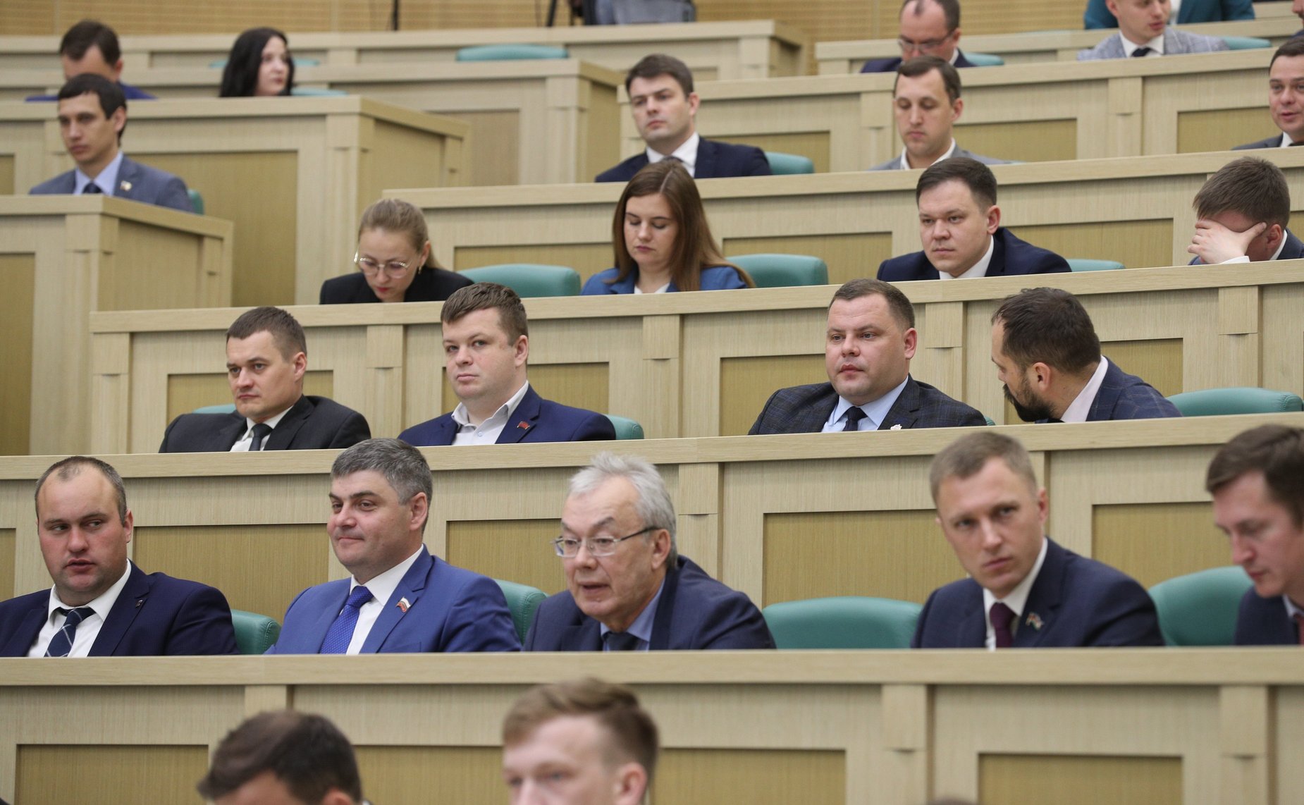 Пленарное заседание Форума молодых парламентариев: «Молодежь XXI века: сберегая наследие, развивая сотрудничество, приближая будущее»