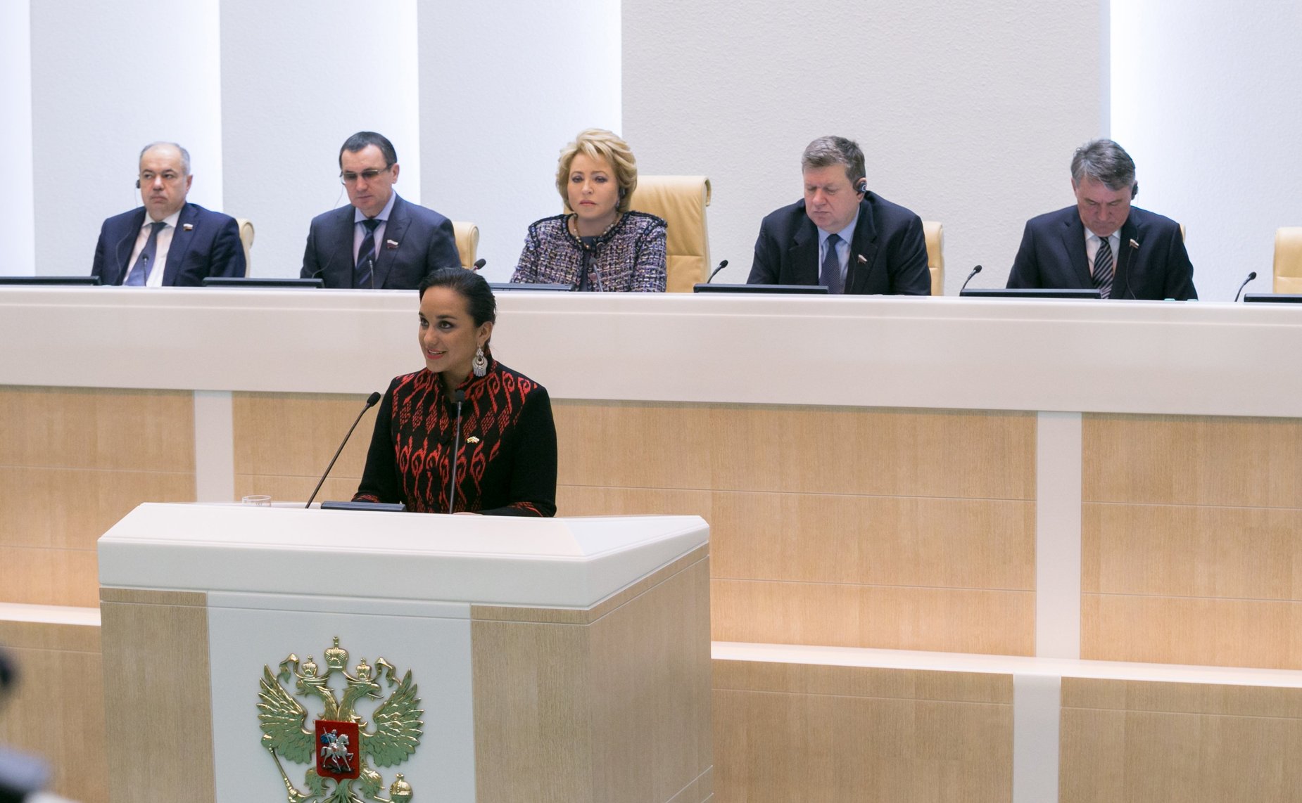 Выступление Главы Парламента Эквадора Г. Риваденейры на 390-м заседании