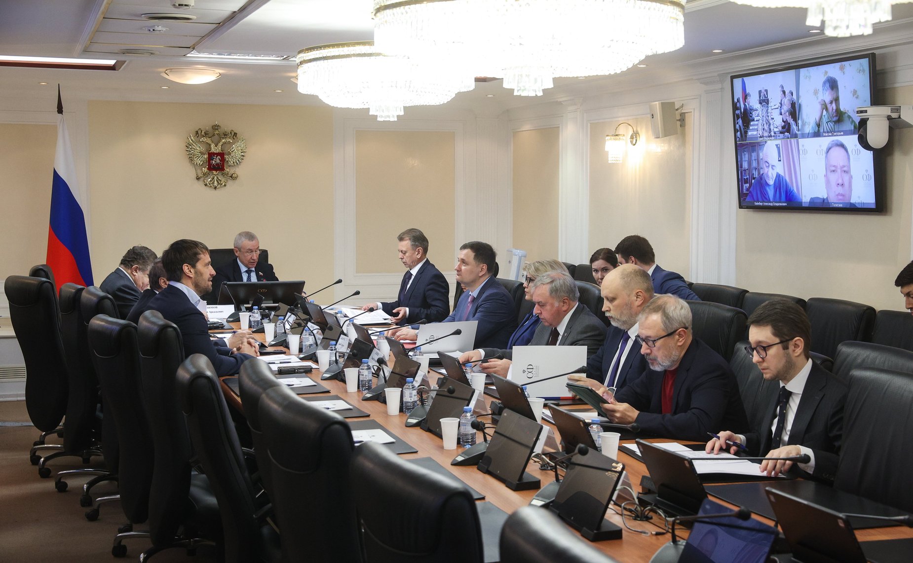 Заседание Комиссии Совета Федерации по защите государственного суверенитета и предотвращению вмешательства во внутренние дела Российской Федерации
