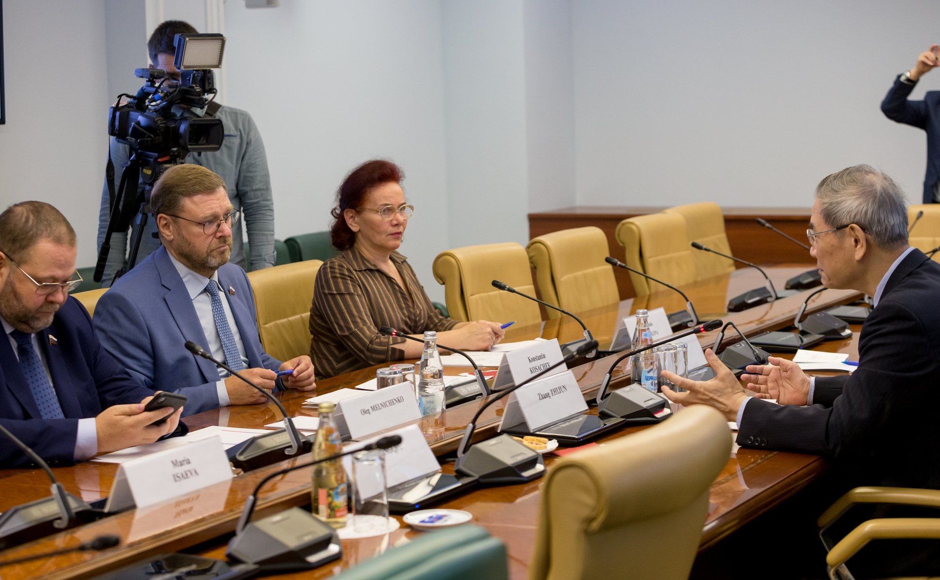 Встреча Константина Косачева с заместителем председателя Комитета по международным делам Всекитайского собрания народных представителей Чжан Чжицзюнь