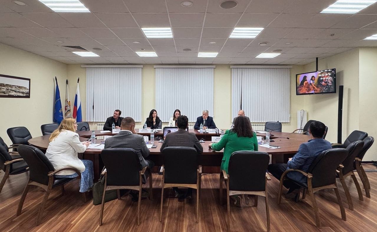 Рабочая встреча Ольги Щетининой и Елены Дягилевой с представителями министерства промышленности, торговли и предпринимательства Нижегородской области, областной Торгово-промышленной палаты и бизнес-сообщества