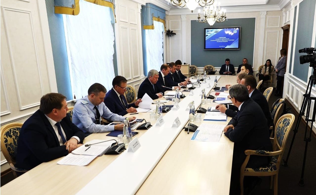 Сергей Рябухин принял участие в совещании по вопросам развития сферы транспорта в Ульяновской области