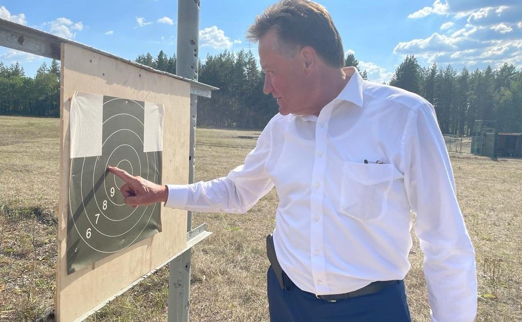 Сергей Рябухин в ходе рабочей поездки в регион посетил учебный центр войск связи Ульяновского гарнизона