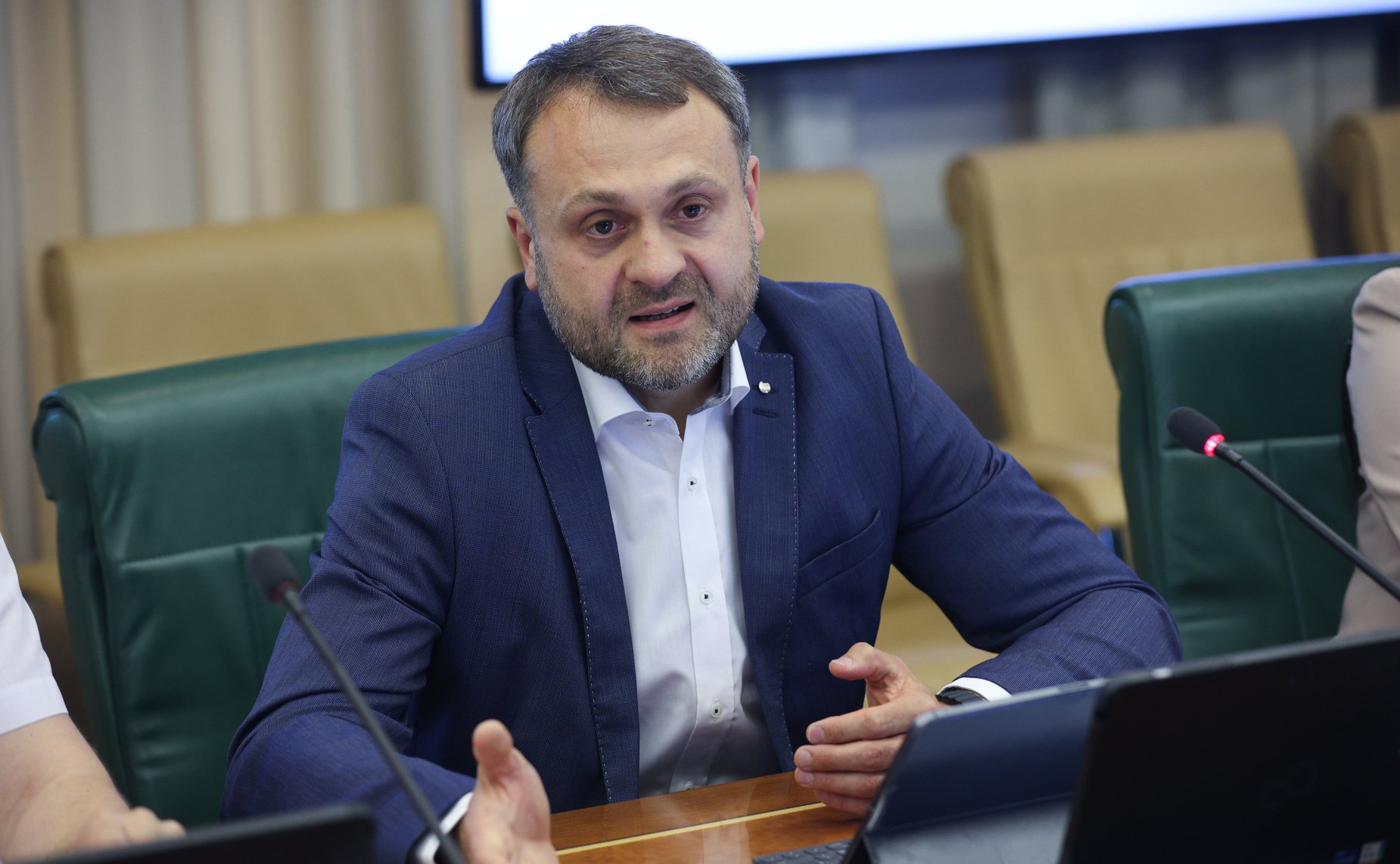 Совещание по вопросу регулирования деятельности компаний, предлагающих услуги по списанию долгов