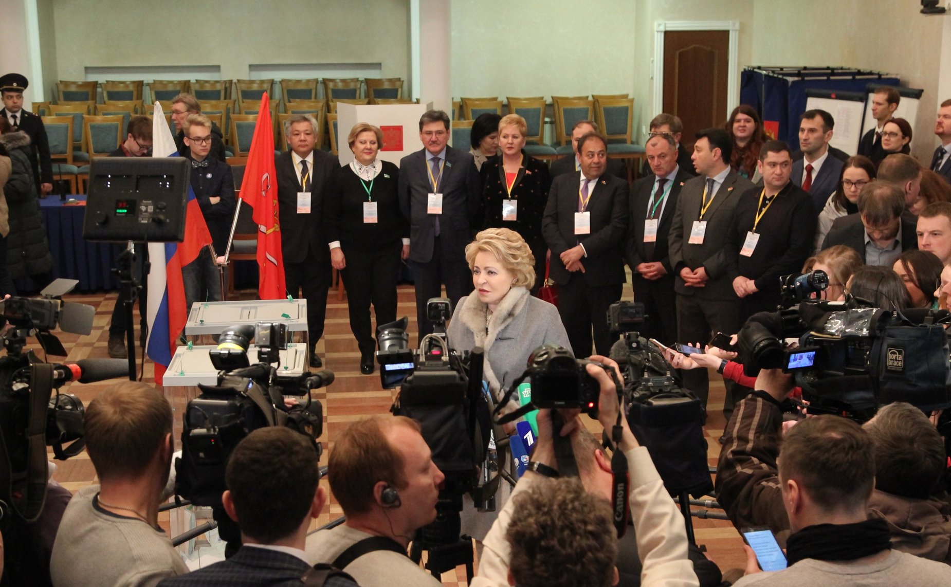 В. Матвиенко проголосовала на выборах Президента в Санкт-Петербурге