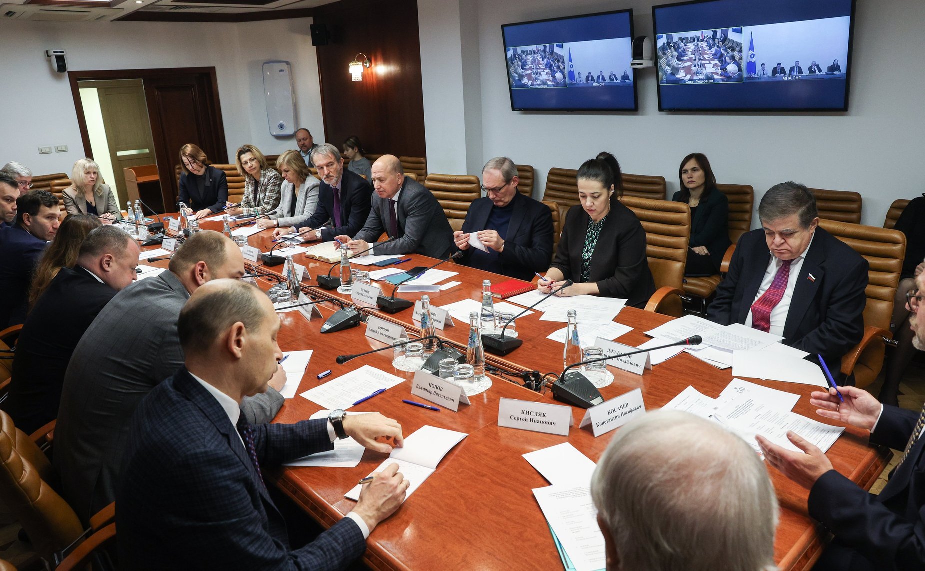 Константин Косачев провел первое заседание временной рабочей группы Совета Федерации по подготовке X Парламентского форума БРИКС