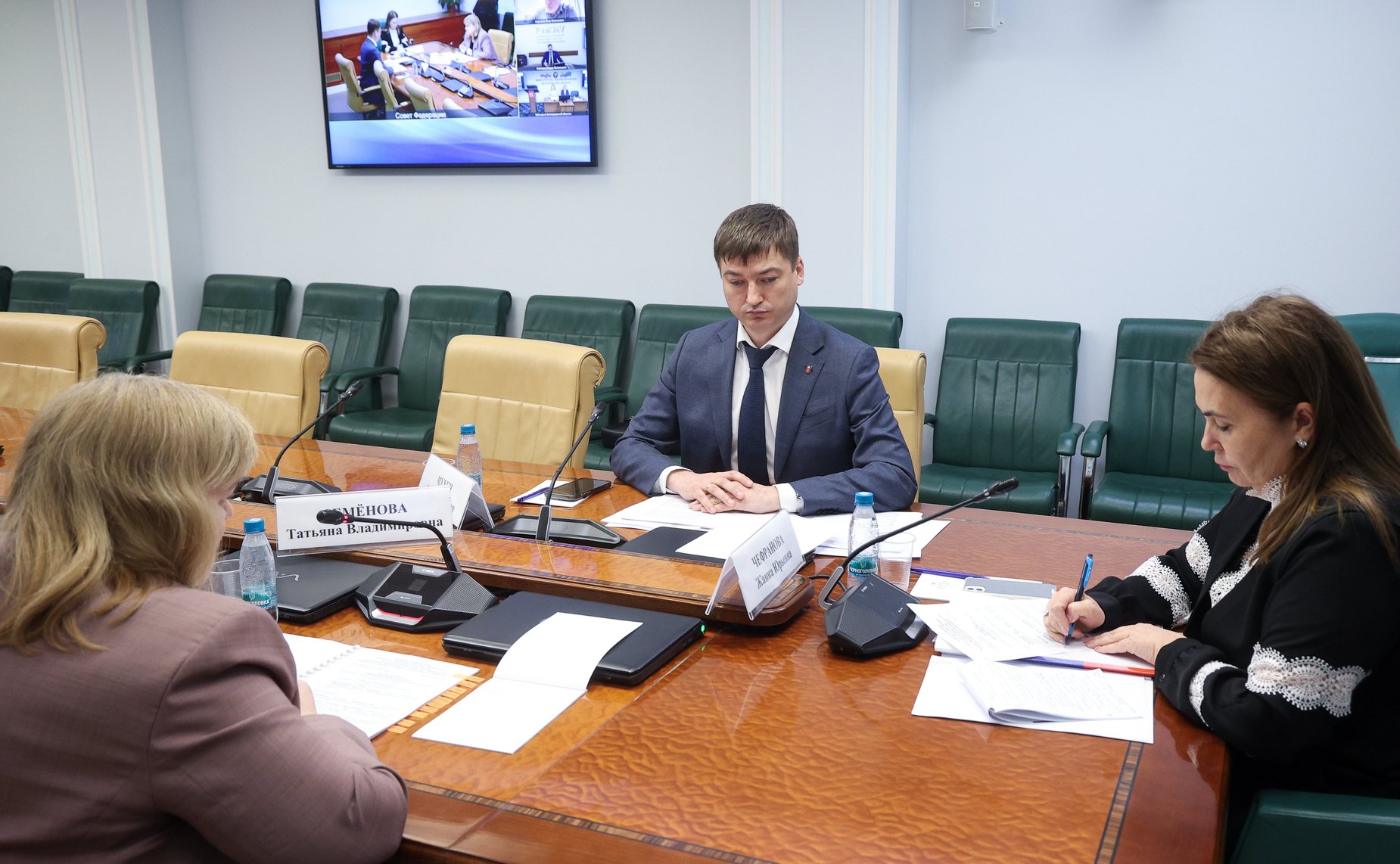 Круглый стол Комитета Совета Федерации по социальной политике «Повышение эффективности подготовки медицинских кадров и их трудоустройства в системе здравоохранения»