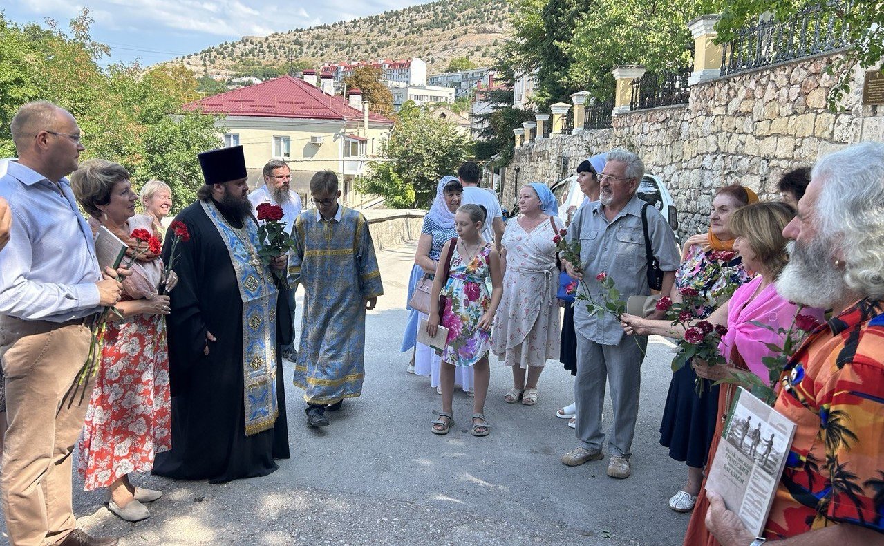 Екатерина Алтабаева приняла участие в презентации книги «Балаклавский греческий пехотный батальон»