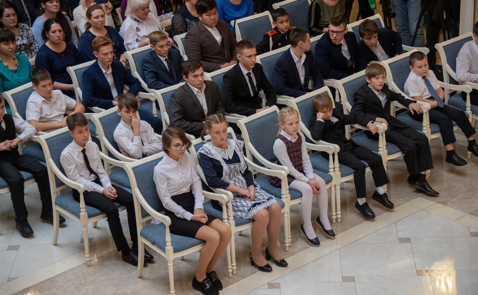 Торжественная церемония награждения детей и подростков, проявивших личное мужество в экстремальных ситуациях и спасших человеческие жизни