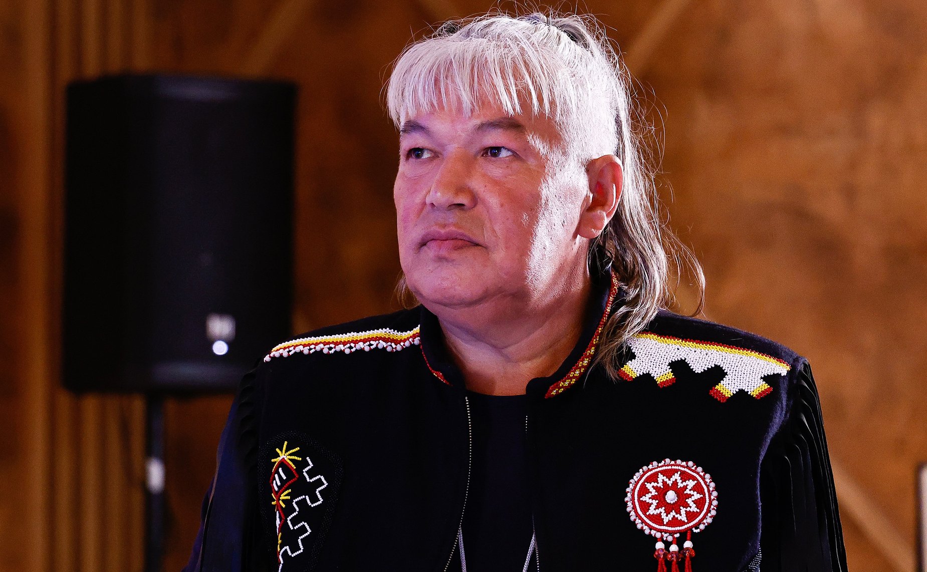 Сессия «Диалог культур коренных народов России и Китая». Сенаторы принимают участие в VIII Восточном экономическом форуме