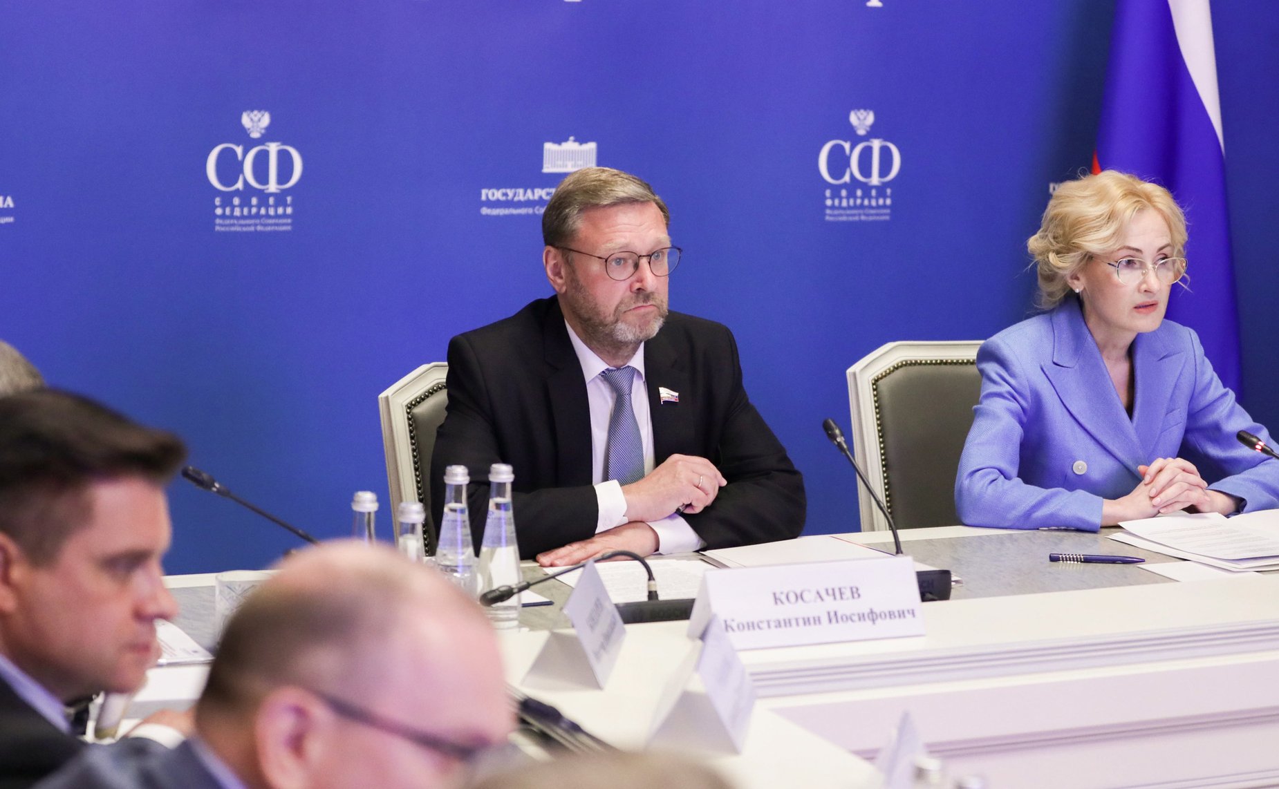 Заседание парламентской комиссии по расследованию обстоятельств, связанных с созданием американскими специалистами биологических лабораторий на территории Украины