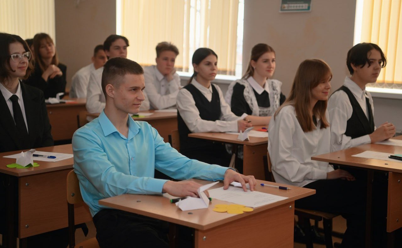 Екатерина Алтабаева открыла Год педагога и наставника в Севастопольской школе