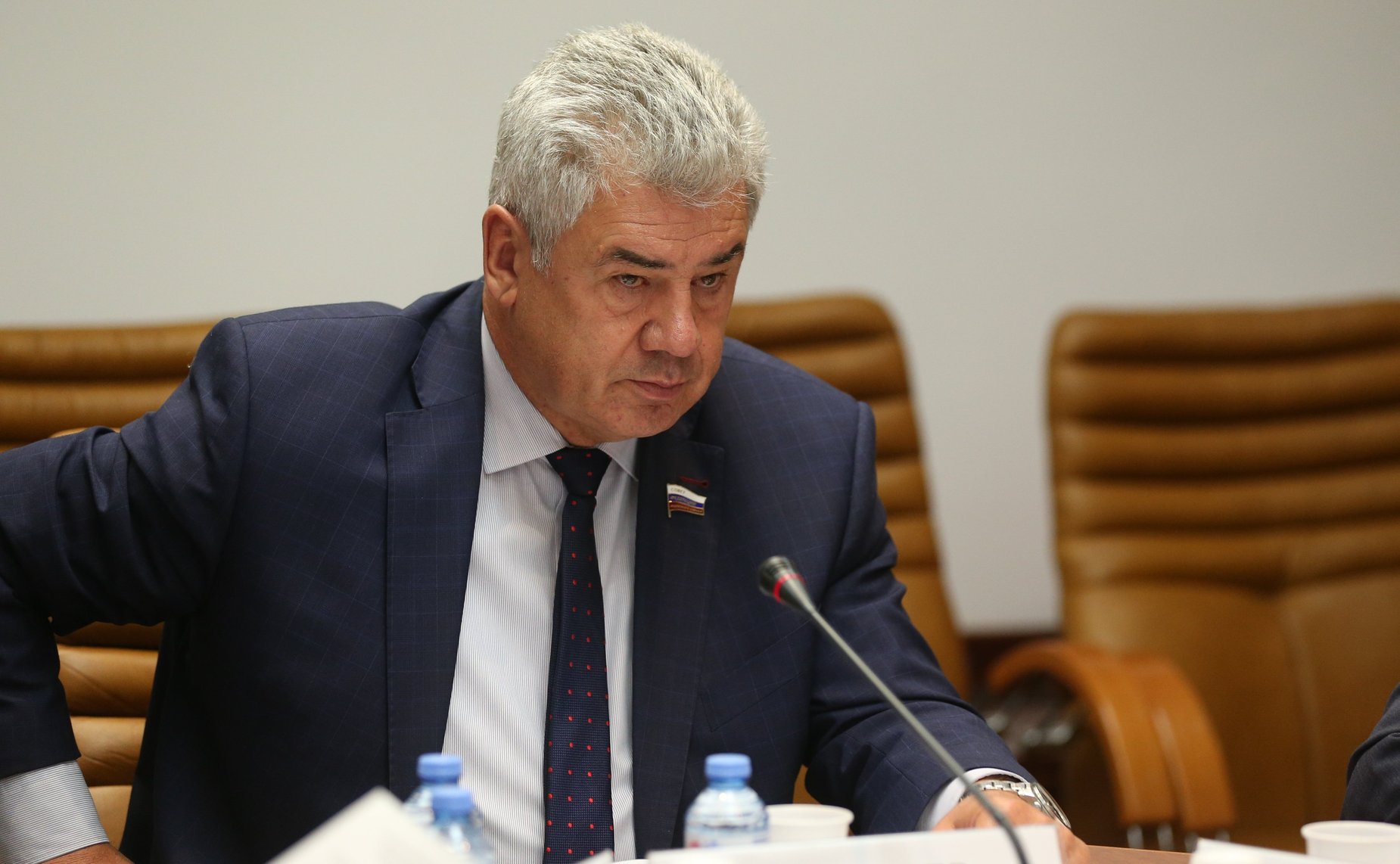 Виктор Бондарев