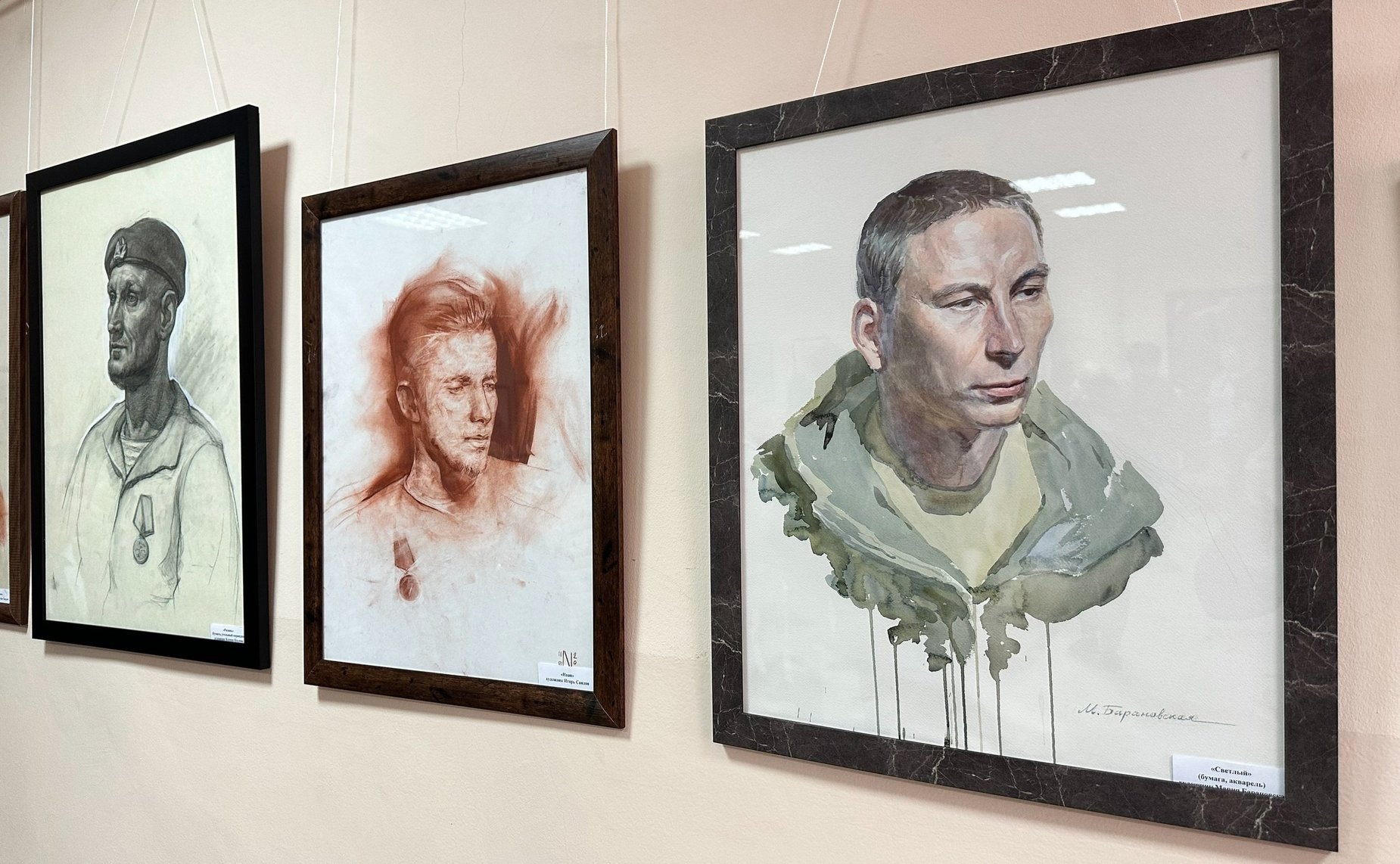 Игорь Мурог принял участие в открытии выставки «Родина в сердце Героя» в Ряжском Доме культуры, приуроченной к 80-летию Великой Победы и Году защитника Отечества