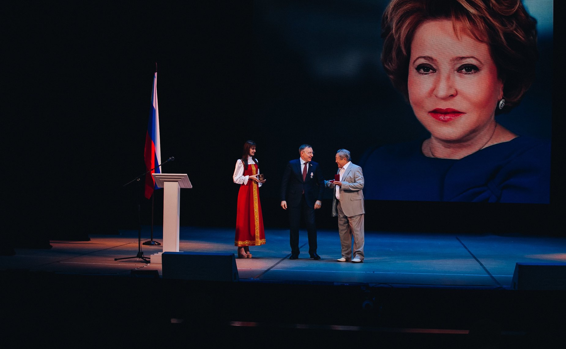 А. Варфоломеев принял участие в торжественном собрании по случаю 25-летия регионального парламента