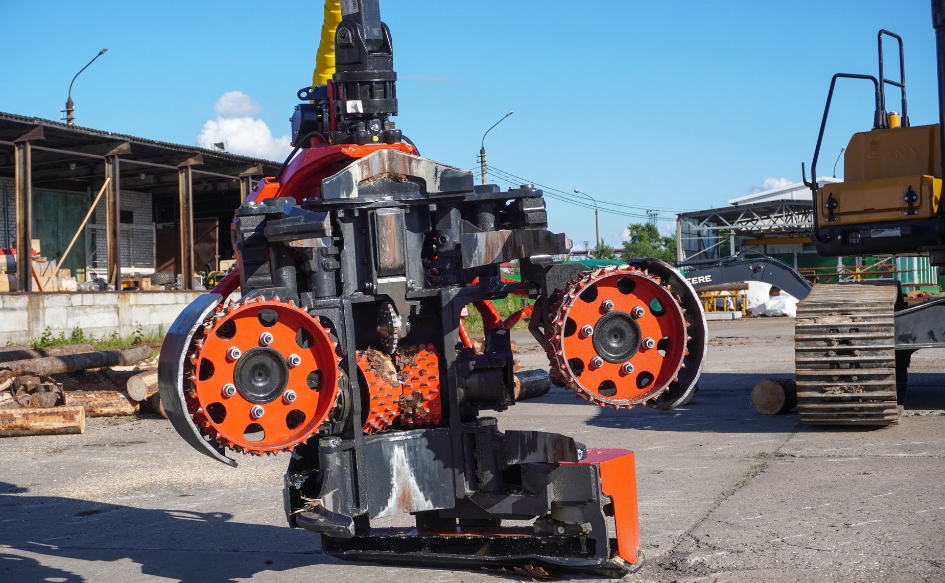 Сенаторы посетили ряд производственных объектов на территории Архангельской области в рамках работы Совета по вопросам развития лесного комплекса