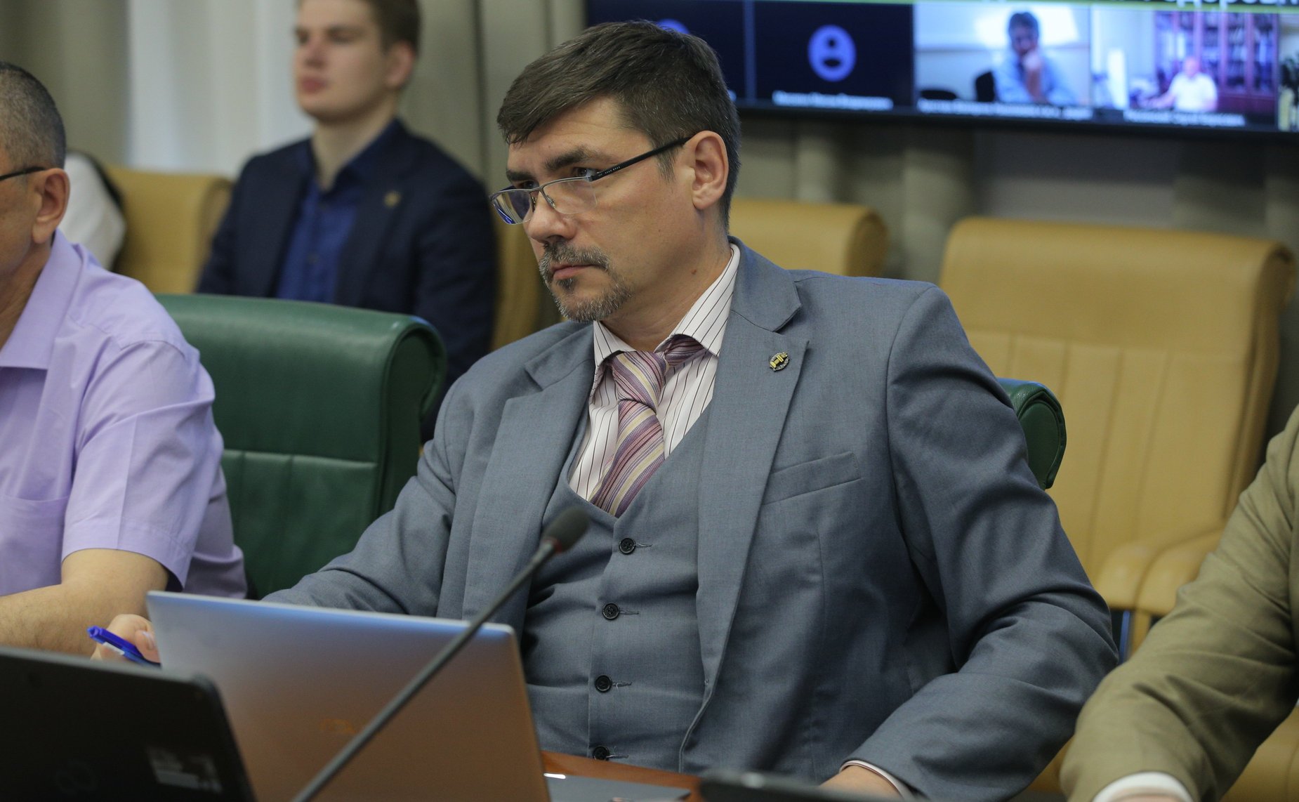 «Круглый стол» Комитета СФ по конституционному законодательству и государственному строительству