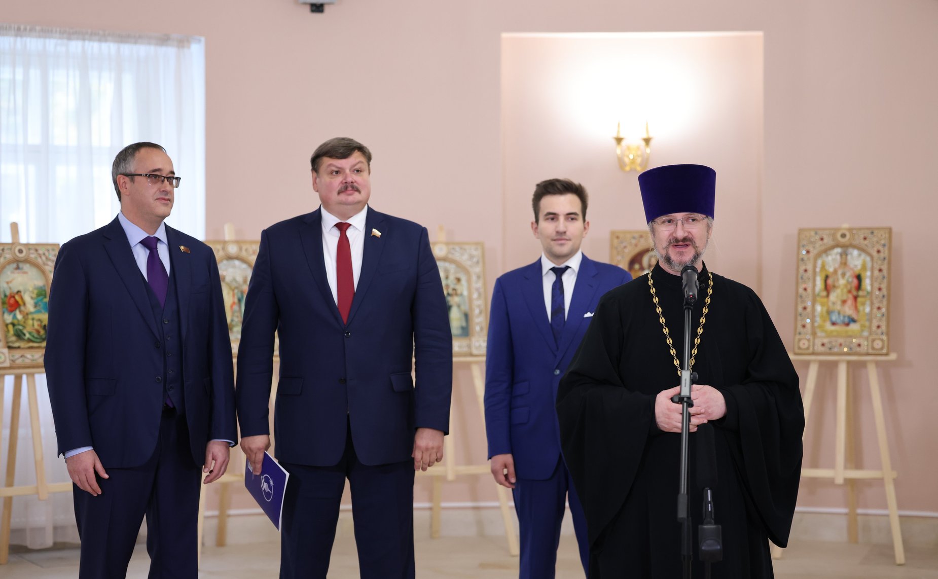 Сергей Колбин принял участие в открытии выставки «Небесные покровители Армии и Флота России» в Московской городской Думе