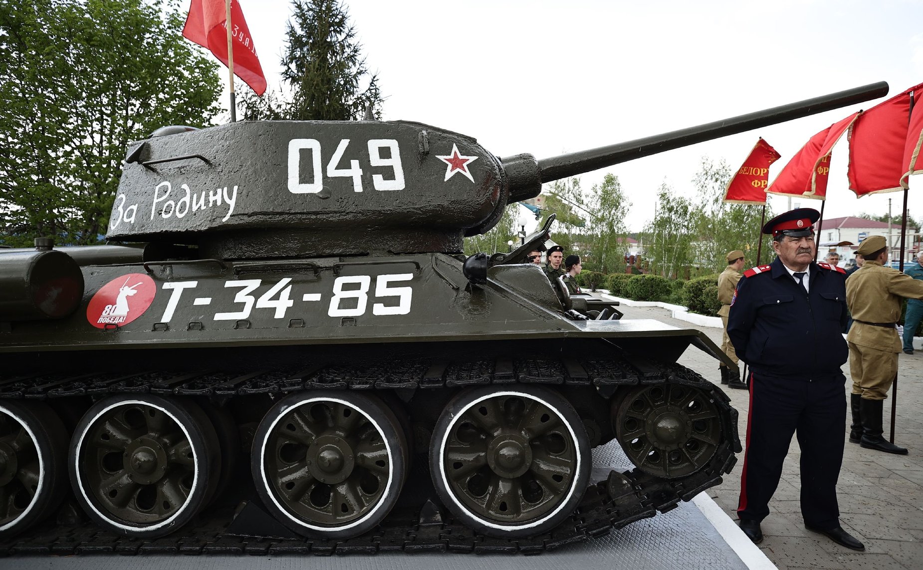 Сергей Рябухин в ходе рабочей поездки в регион принял участие во Всероссийской акции «Храним огонь Победы»