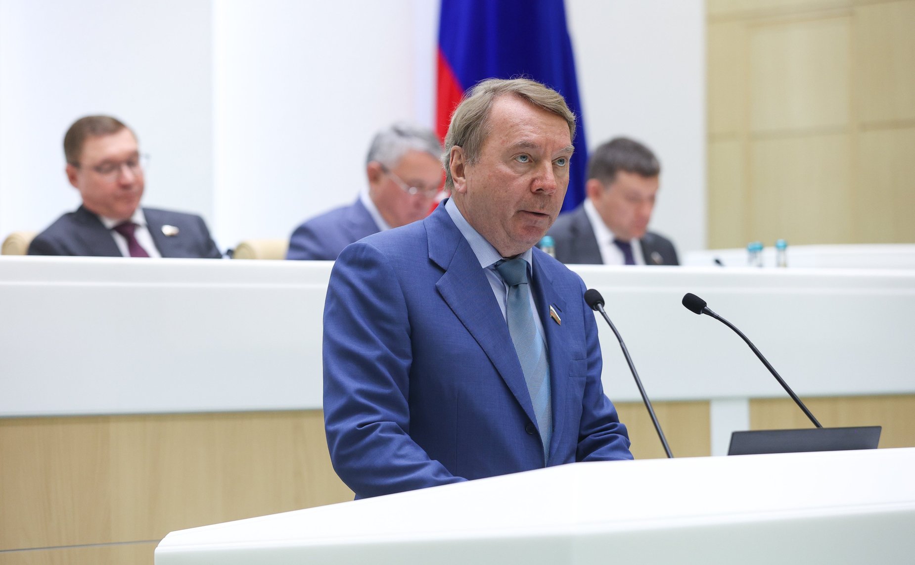Владимир Кожин