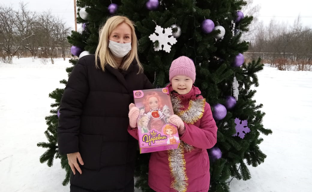 Сергей Мартынов принял участие в новогодней благотворительной акции «Ёлка желаний»