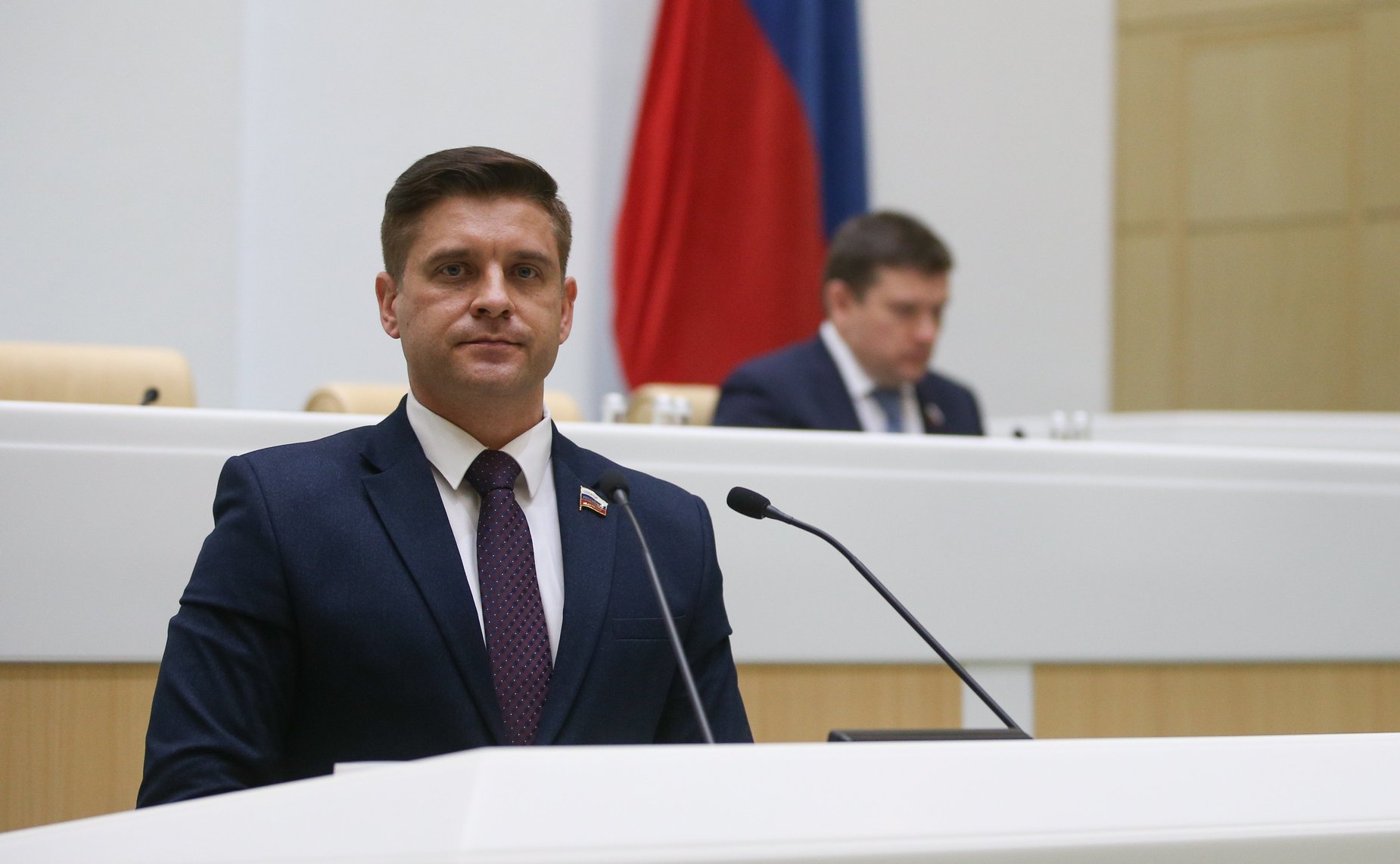 Юрий Архаров