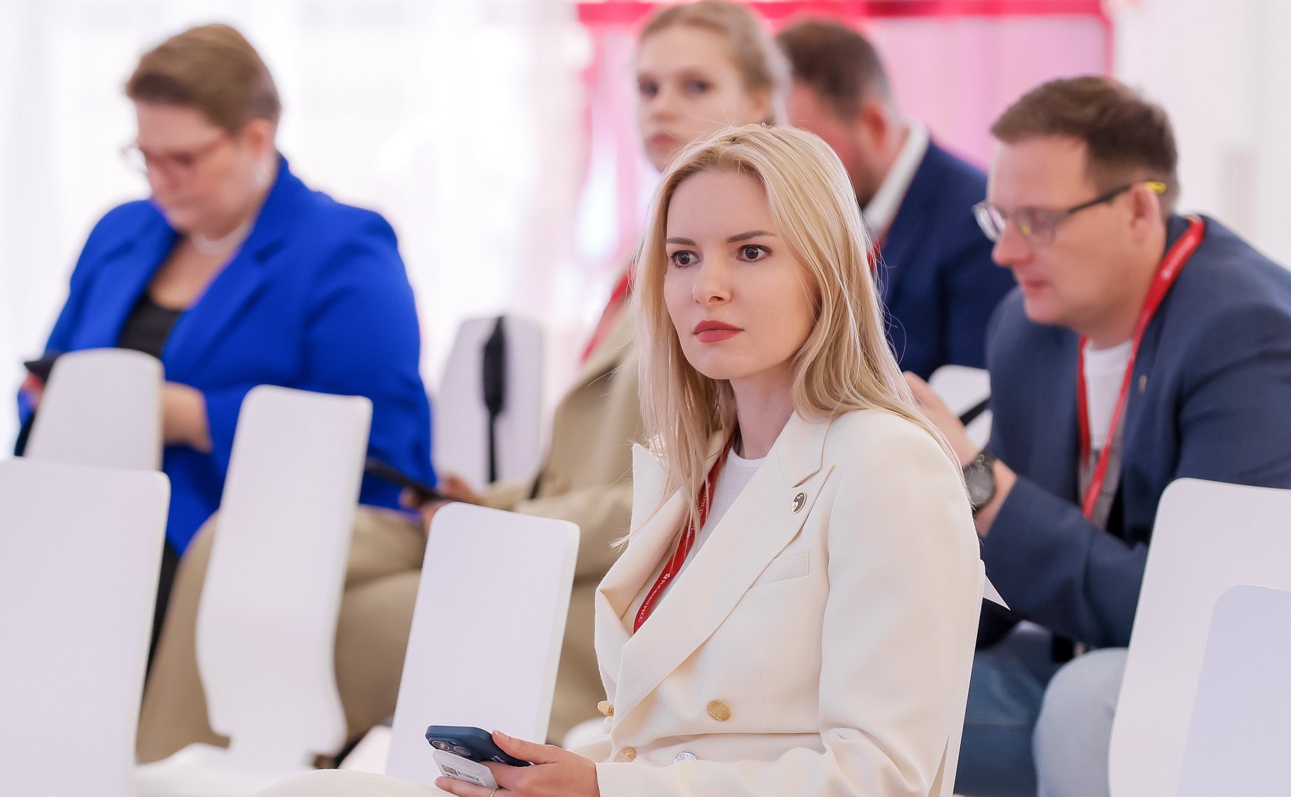 XXVII Петербургский международный экономический форум (ПМЭФ’24). «Законы машины: создание регуляторных ограничений для ИИ» (Фото Фонд Росконгресс)