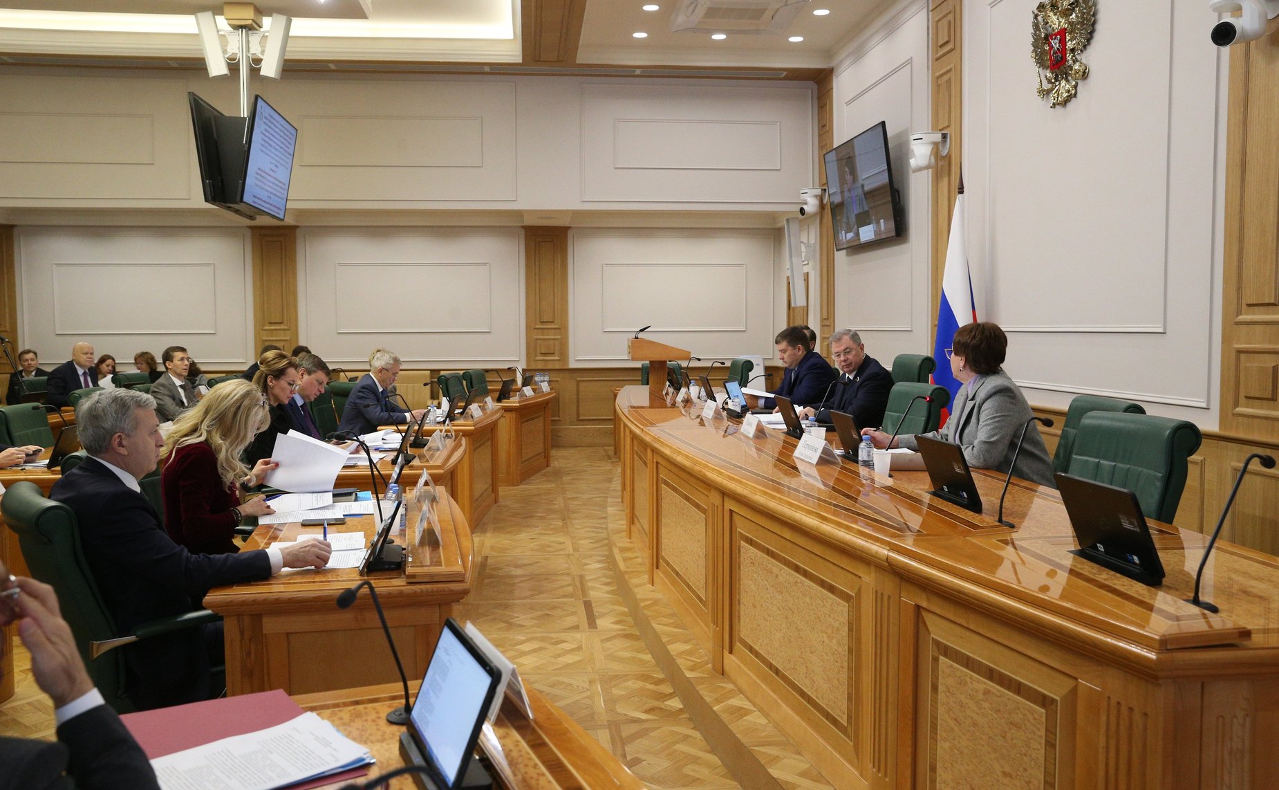 Заседание Комитета СФ по бюджету и финансовым рынкам