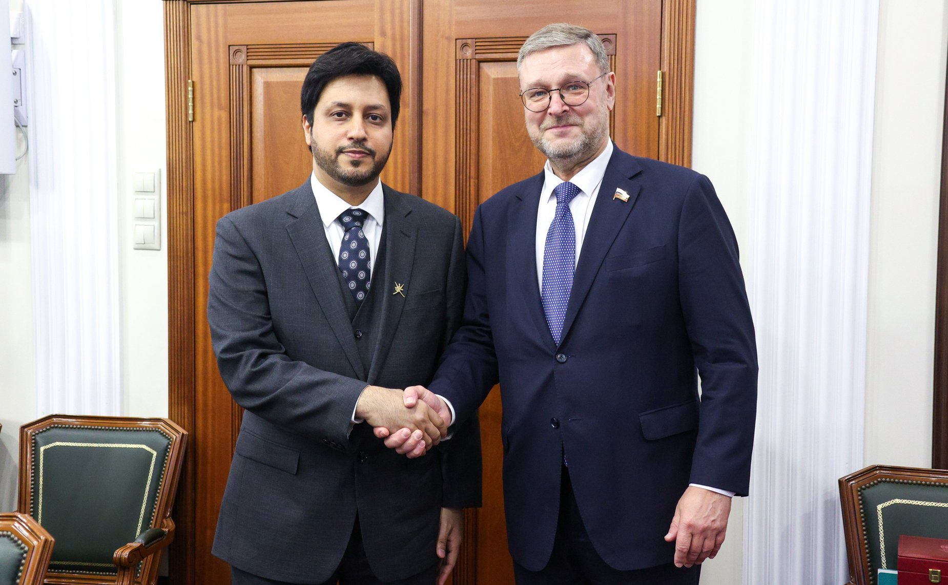 Встреча заместителя Председателя СФ Константина Косачева с руководителем группы по сотрудничеству с Российской Федерации, председателем Комитета по экономике и финансам Государственного совета Султаната Оман Зафером Аль Шанфари