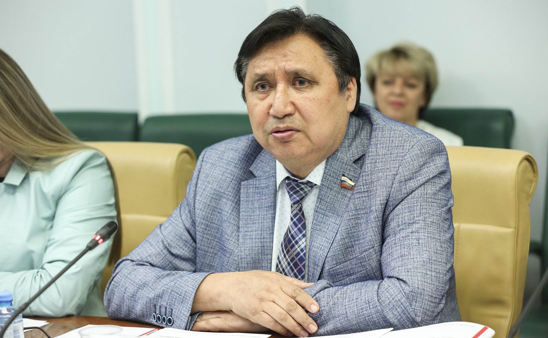 Александр Акимов