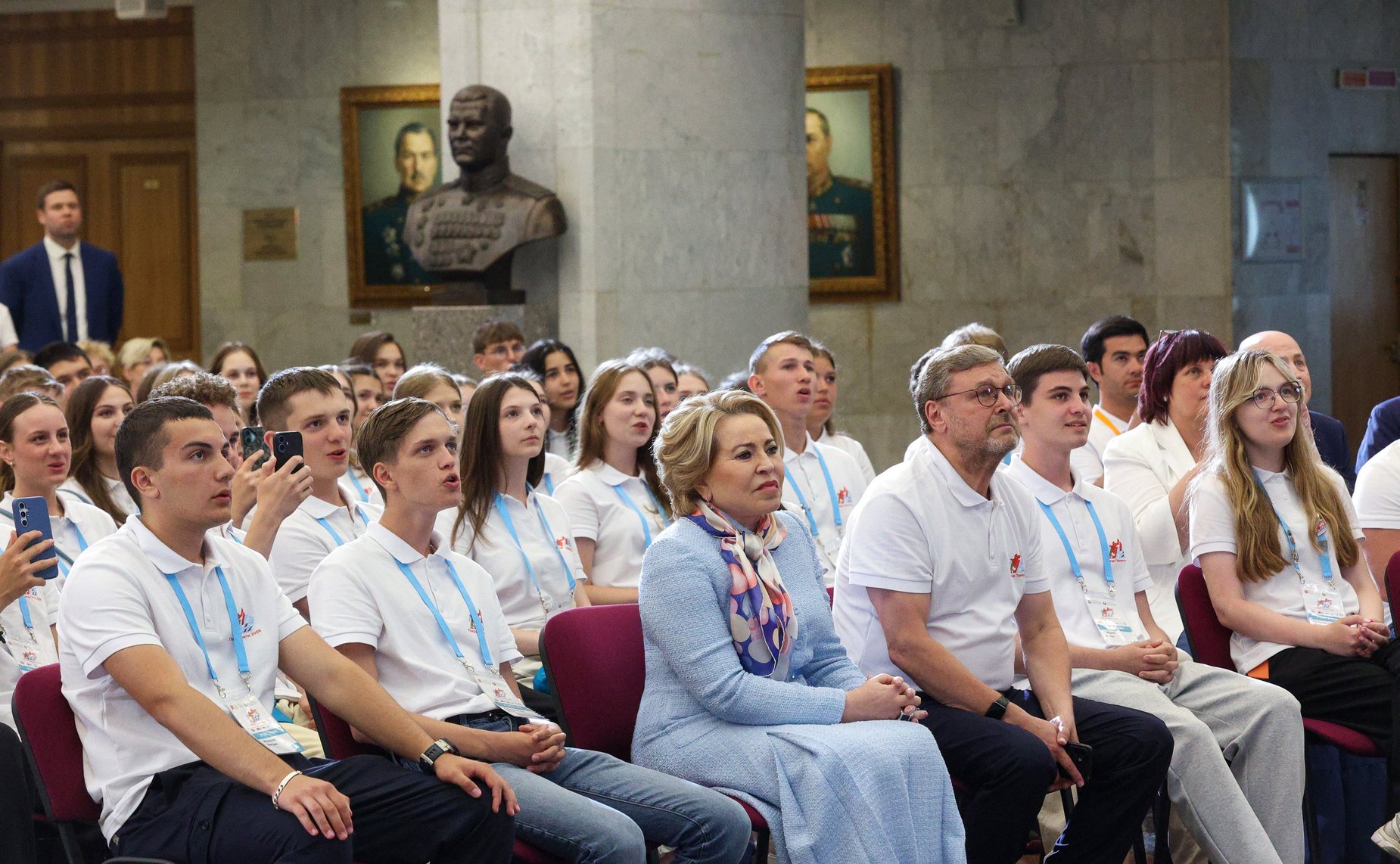Встреча Председателя Совета Федерации Валентины Матвиенко с участниками культурно-образовательного проекта «Поезд памяти»