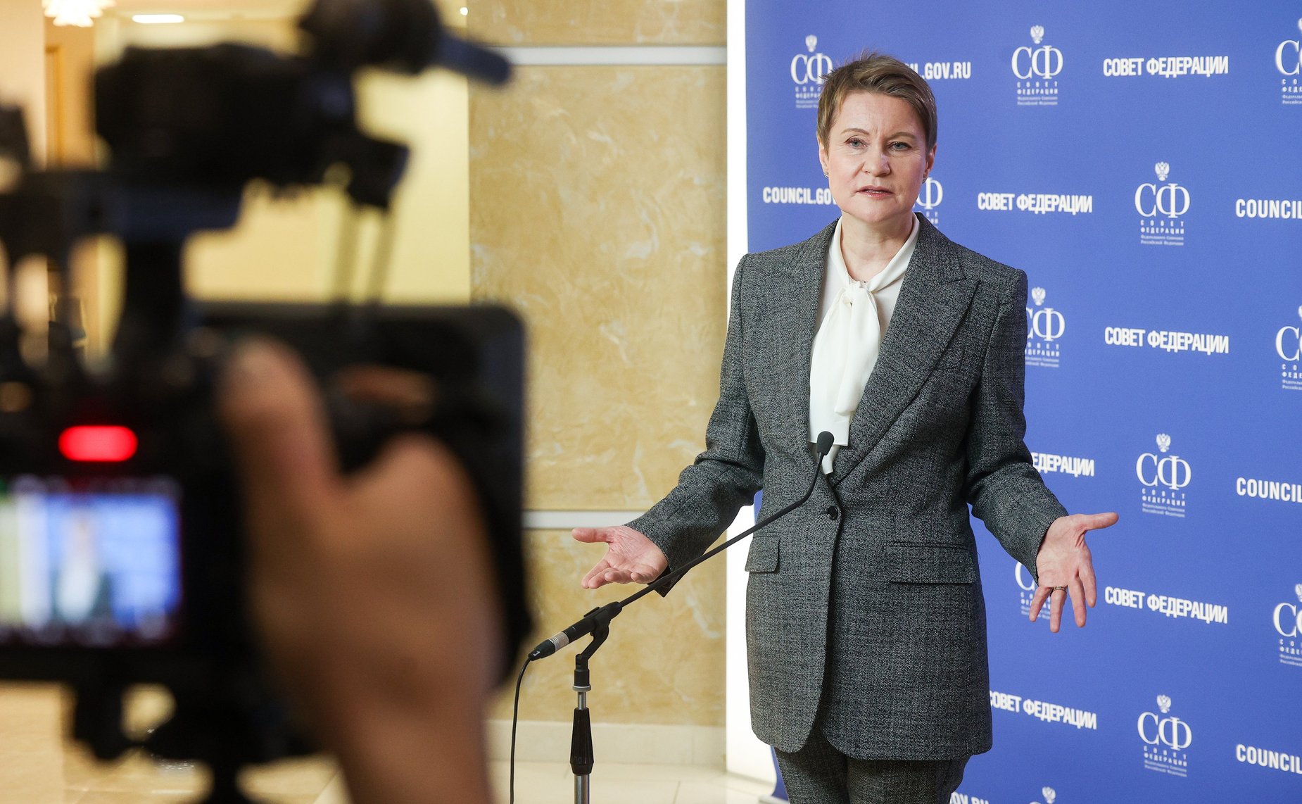 Пресс-подход председателя Совета федеральной территории «Сириус» Елены Шмелевой