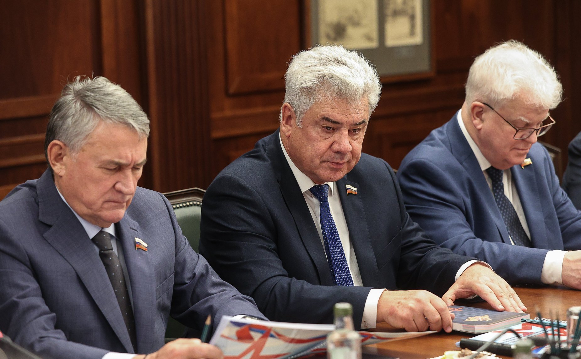 По приглашению Министра обороны РФ генерала армии Сергея Шойгу Председатель Совета Федерации Валентина Матвиенко и Комитет СФ по обороне и безопасности провели выездное совещание в Минобороны России