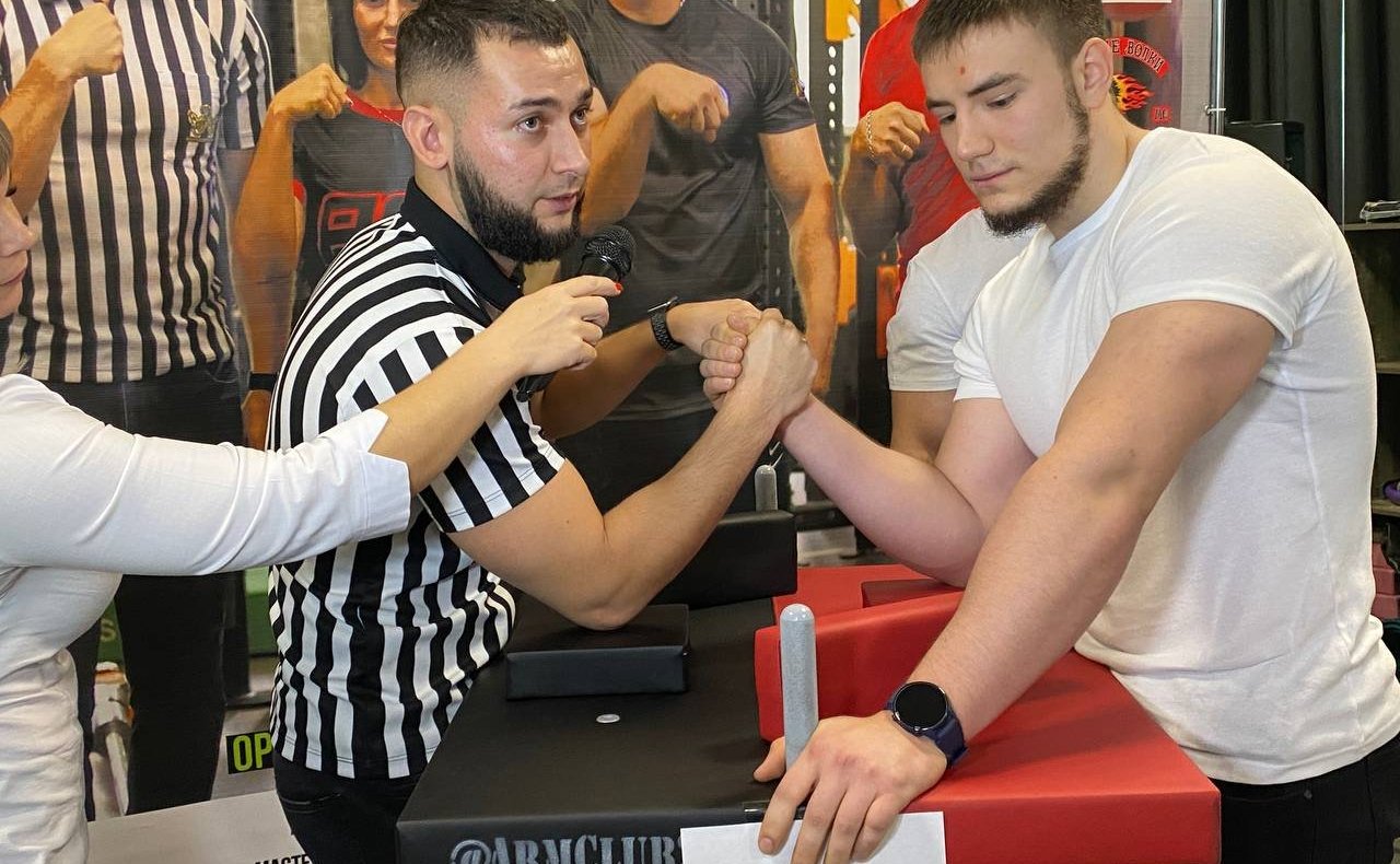 Айрат Гибатдинов оказал содействие проведению в регионе турнира по армрестлингу