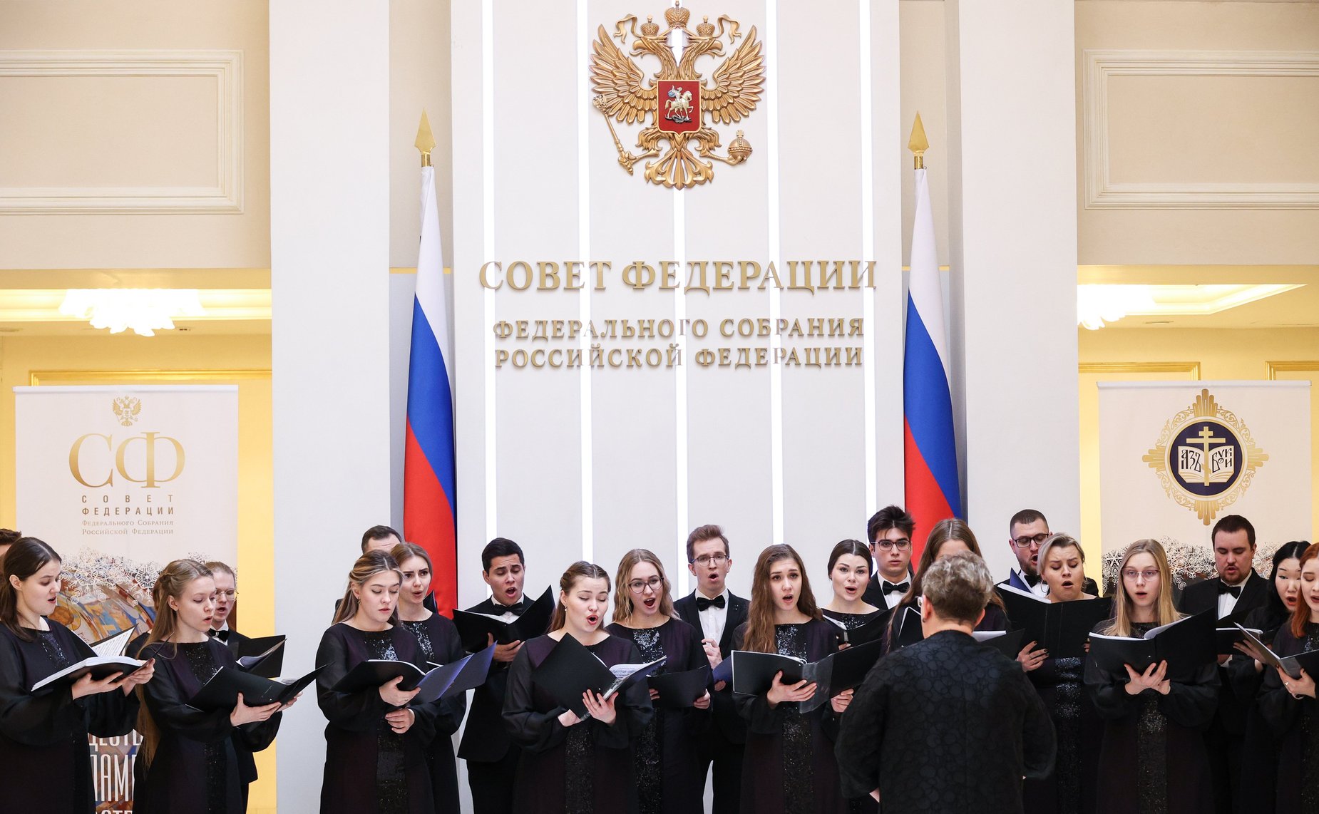 Выступление лауреата международных конкурсов Хора «Русский канон» Московского государственного института культуры