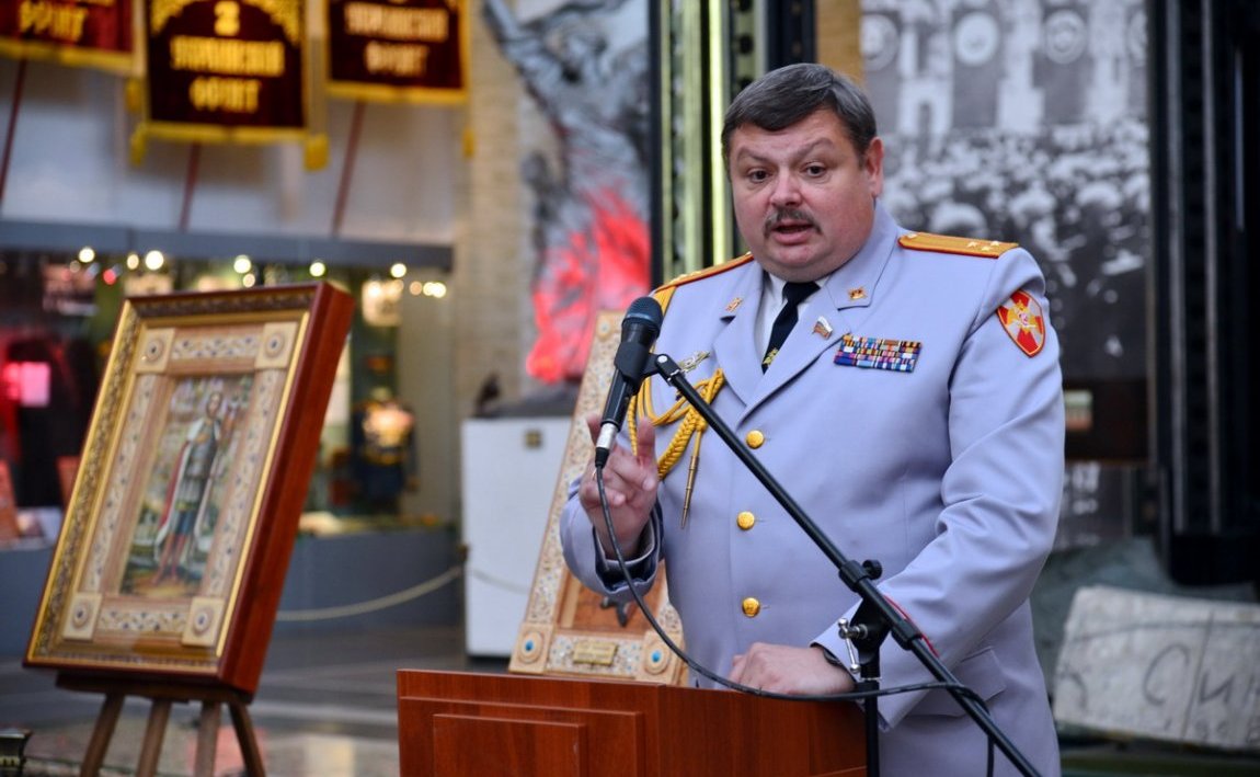 По инициативе Сергея Колбина была организована выставка «Небесные покровители Армии и Флота России»